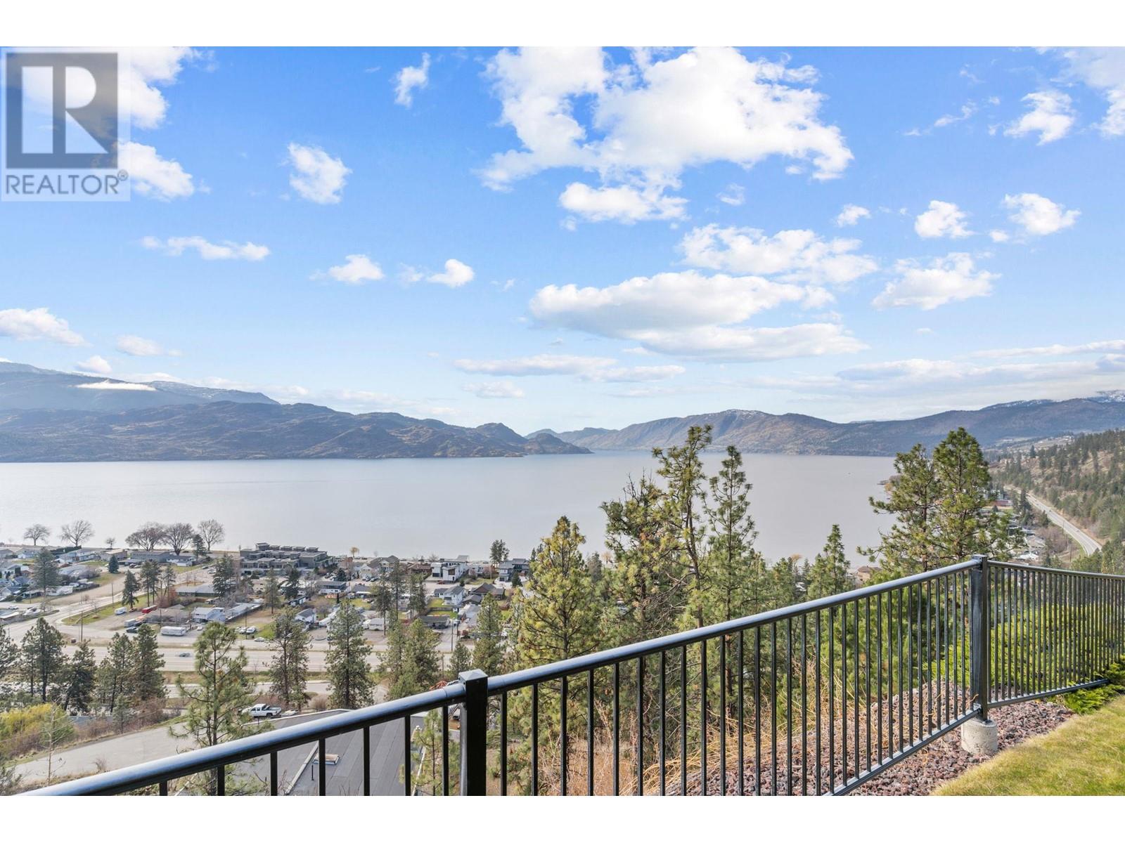 108 4350 Ponderosa Drive, Peachland