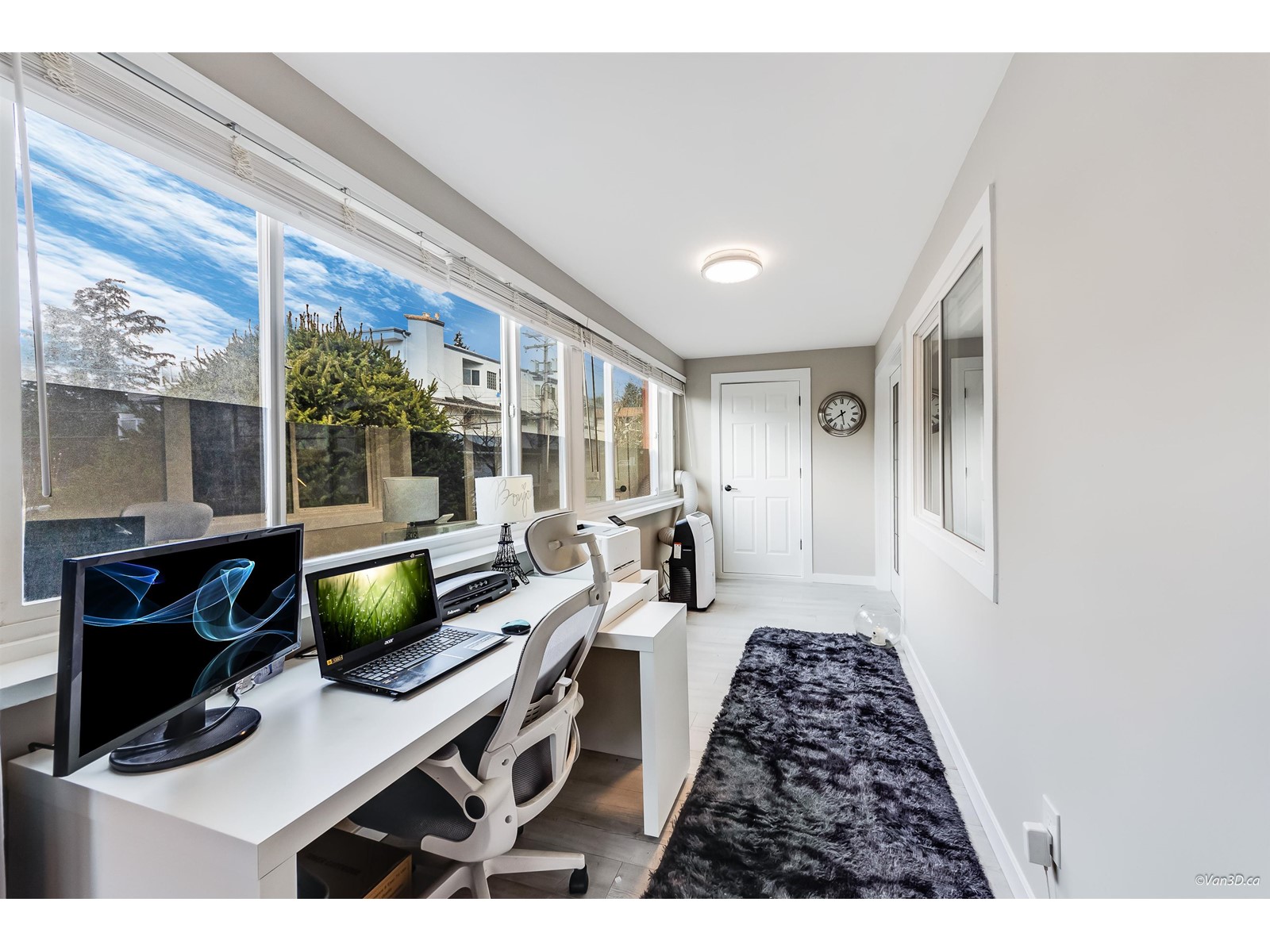 207 1381 MARTIN STREET, White Rock real estate listing R2982949