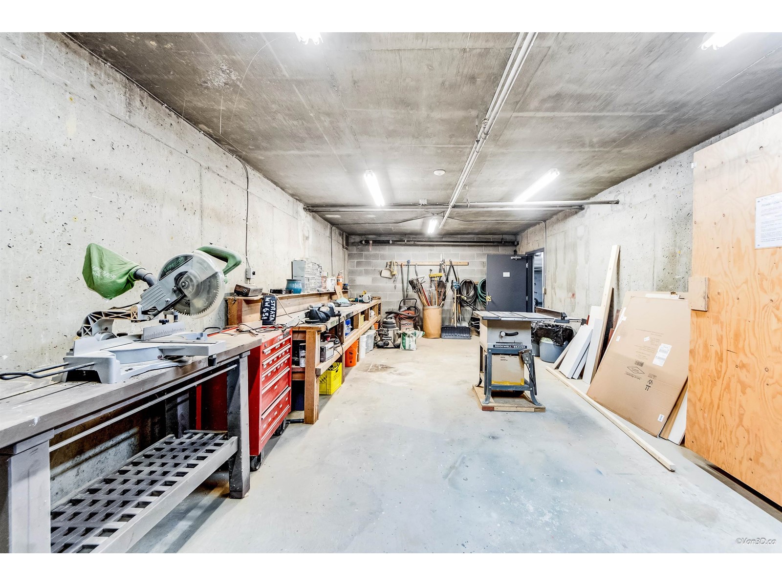 207 1381 MARTIN STREET, White Rock real estate listing R2982949