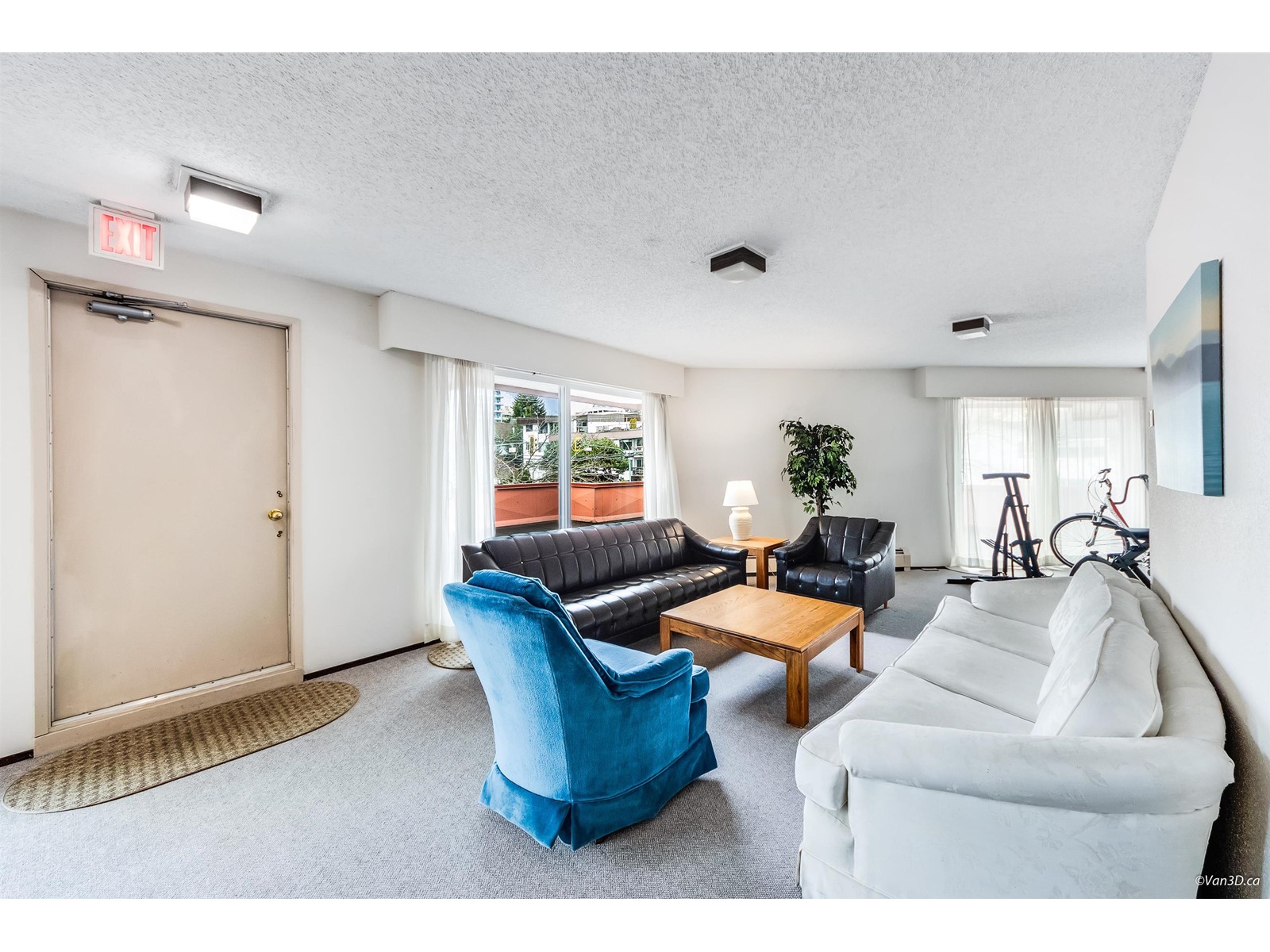 207 1381 MARTIN STREET, White Rock real estate listing R2982949