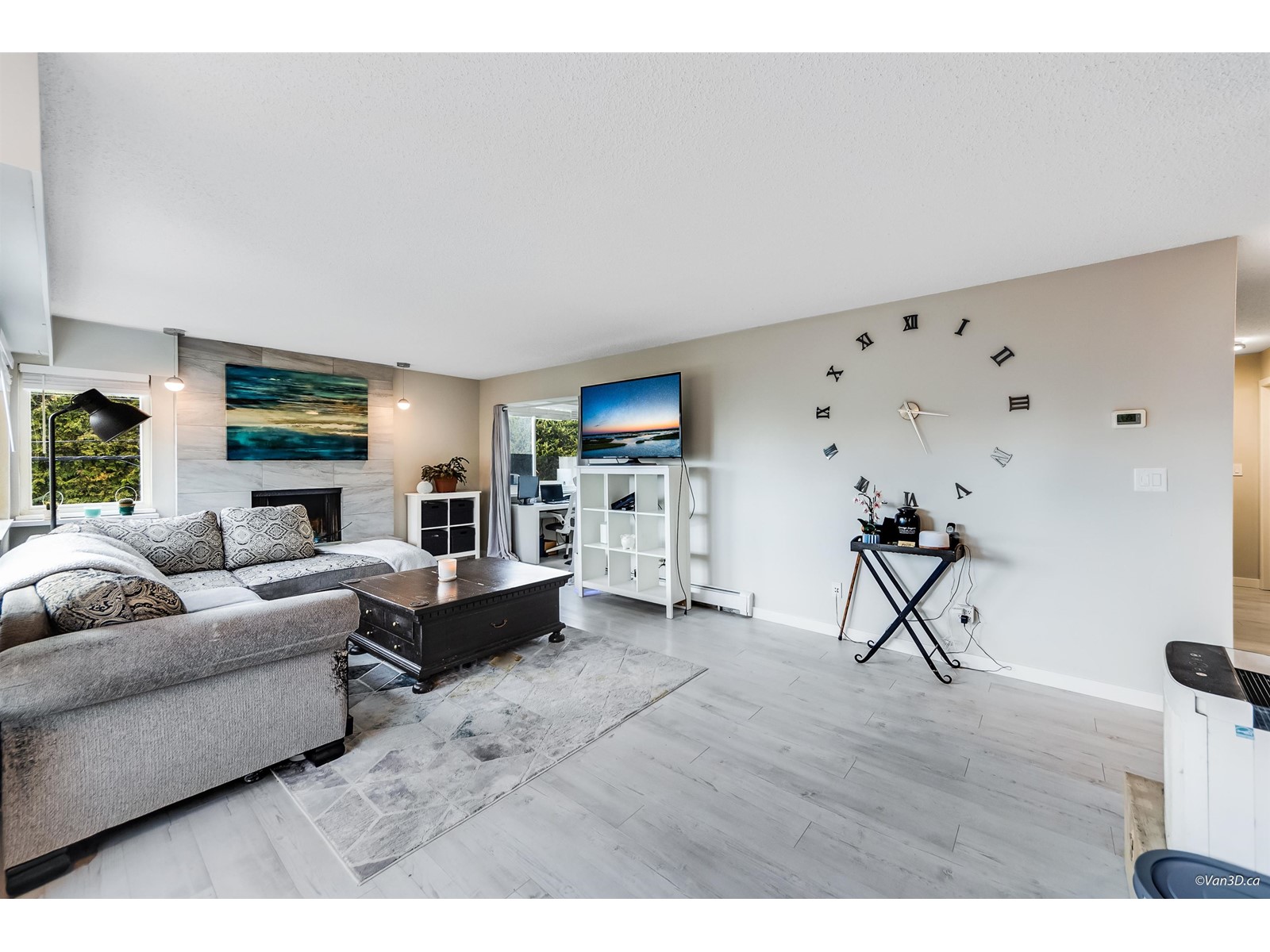 207 1381 MARTIN STREET, White Rock real estate listing R2982949