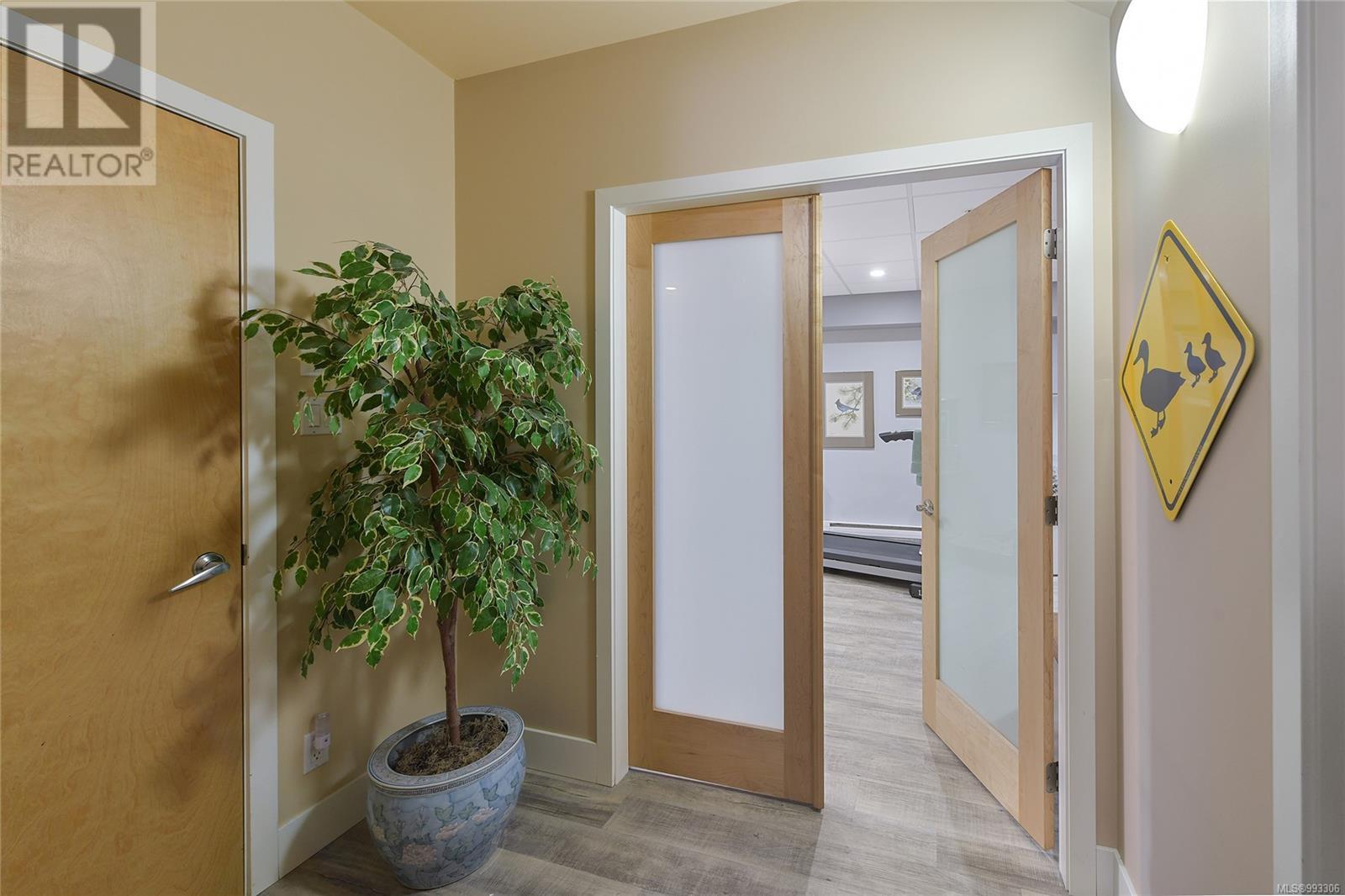  5336 Sayward Hill Crescent, Saanich