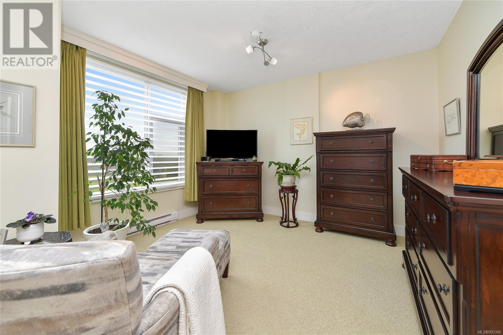  5336 Sayward Hill Crescent, Saanich
