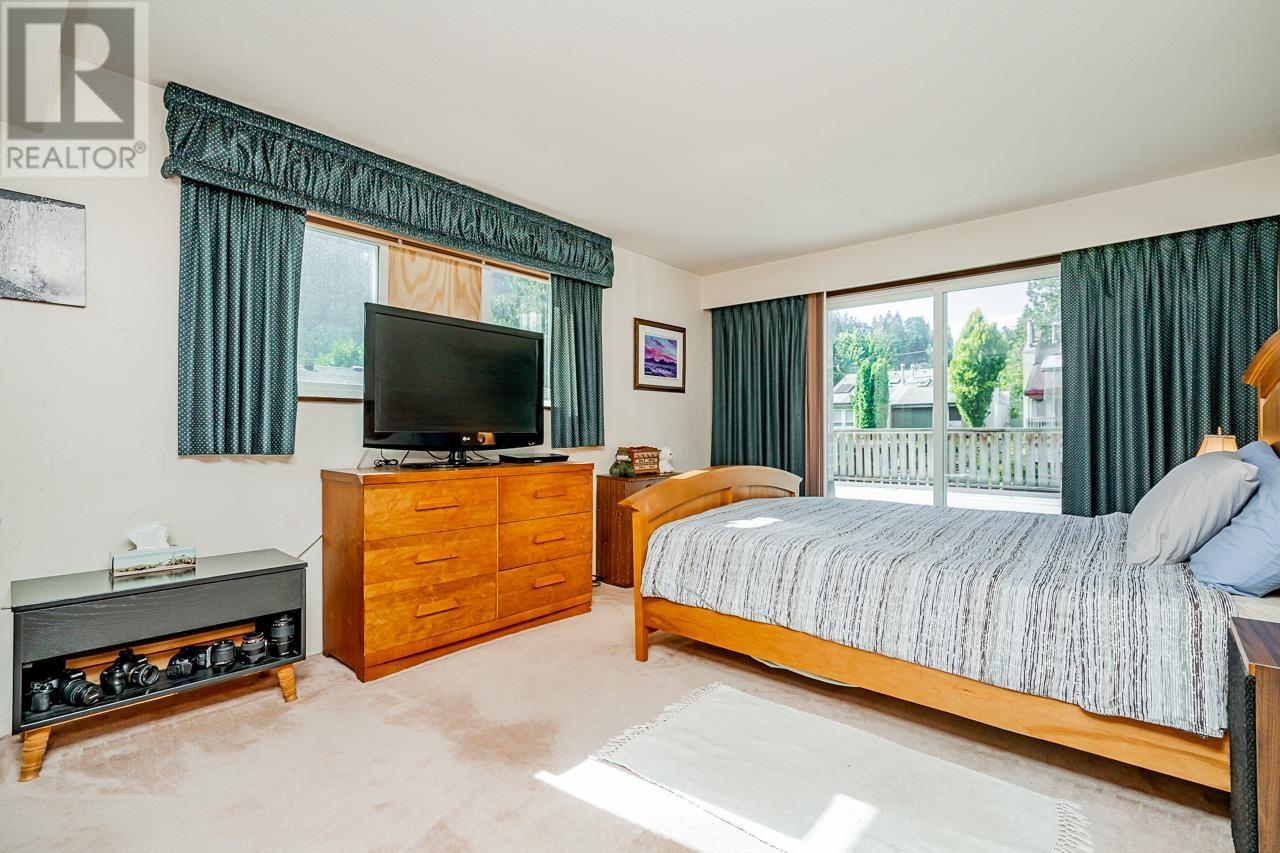 6436 BRUCE STREET, West Vancouver
