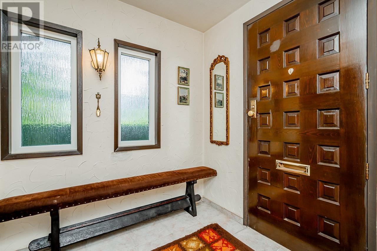 6436 BRUCE STREET, West Vancouver