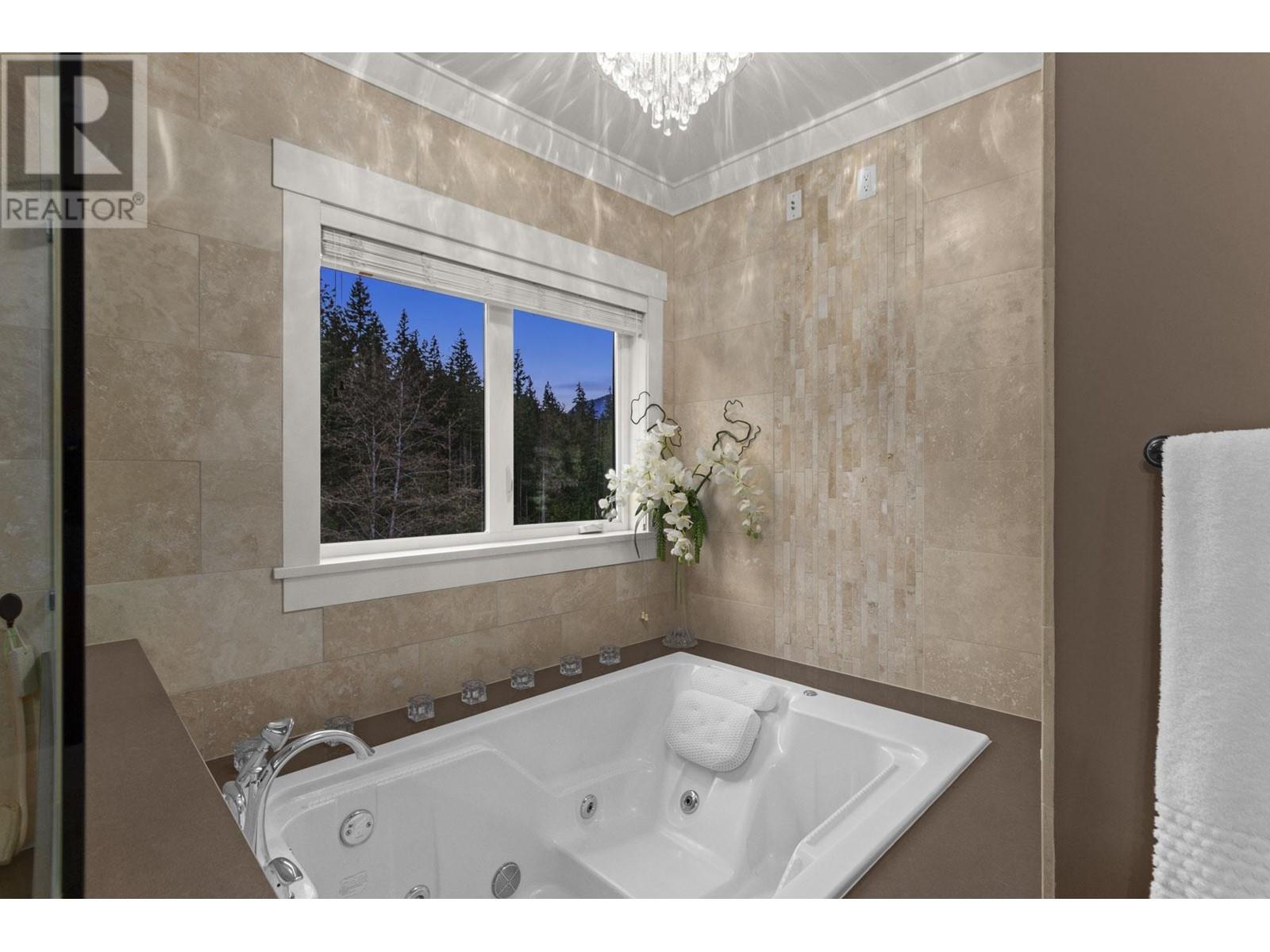 1087 UPLANDS DRIVE, Anmore real estate listing R2984380