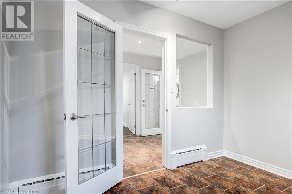 Photo 46 of 15 Empress Avenue, Hamilton ON