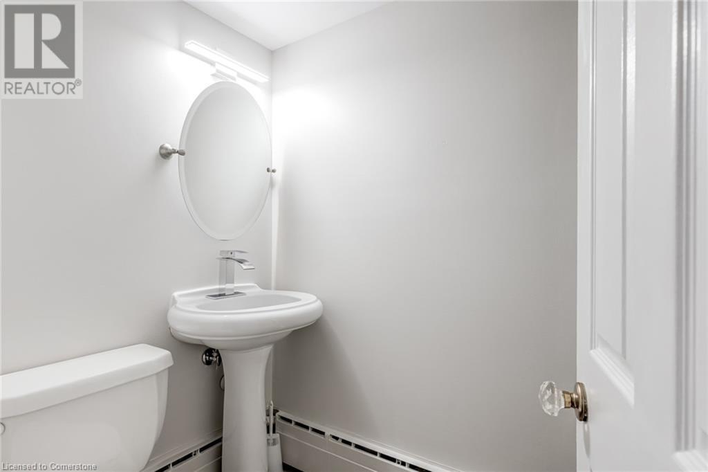 Photo 43 of 15 Empress Avenue, Hamilton ON