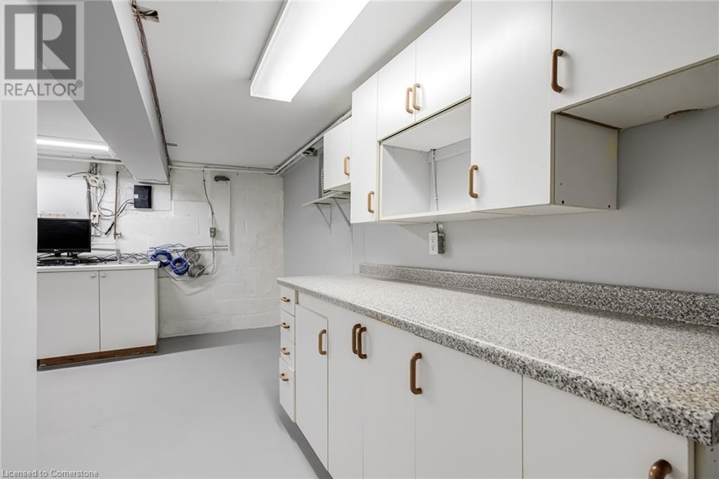Photo 18 of 15 Empress Avenue, Hamilton ON
