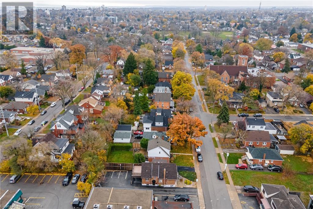Photo 10 of 15 Empress Avenue, Hamilton ON
