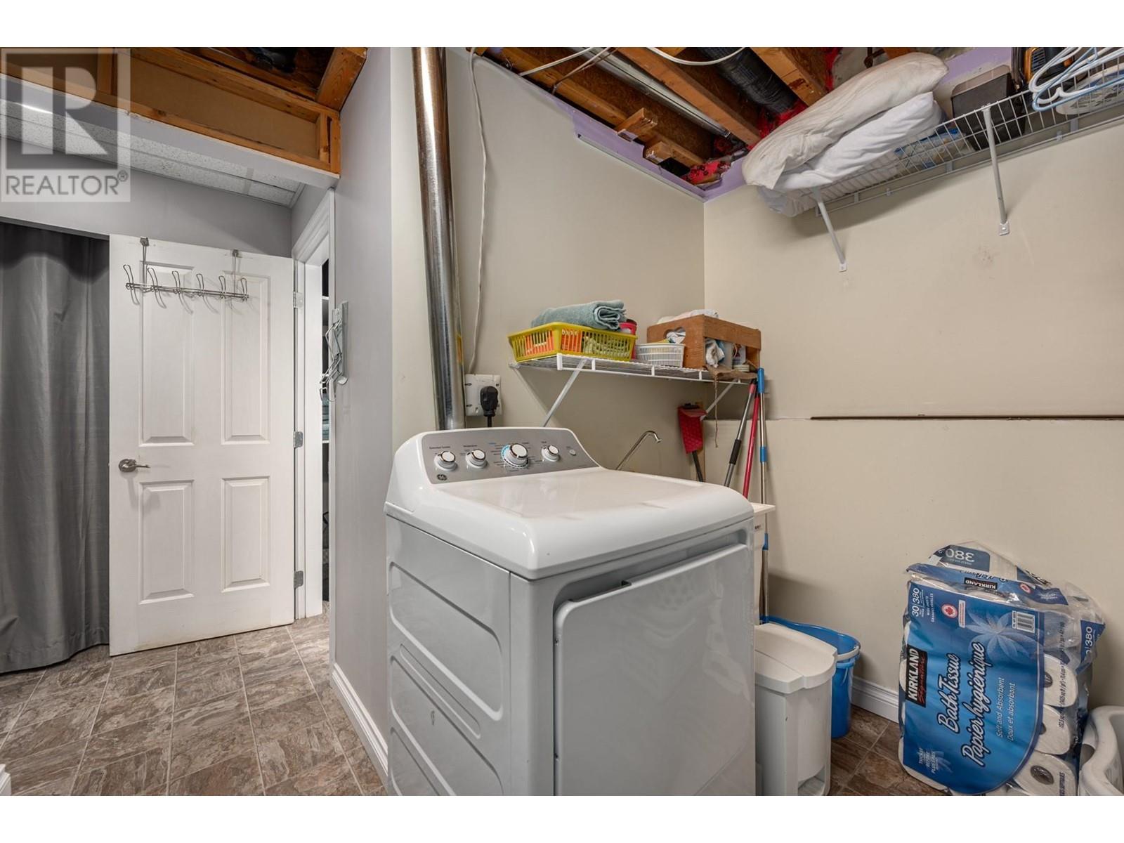 7494 West Subdivision Road, Clinton