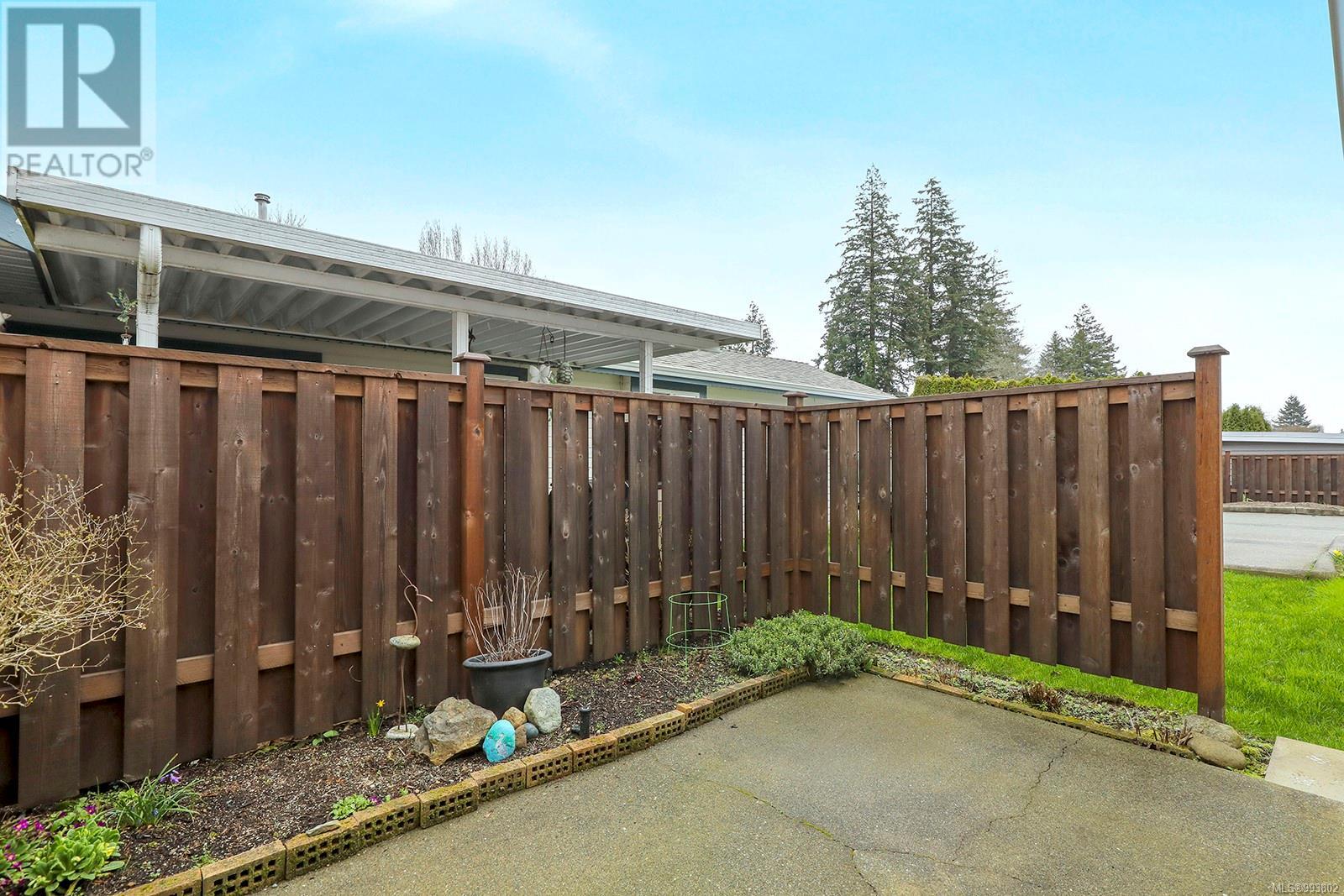 3 1755 Willemar Ave, Courtenay real estate listing 993802