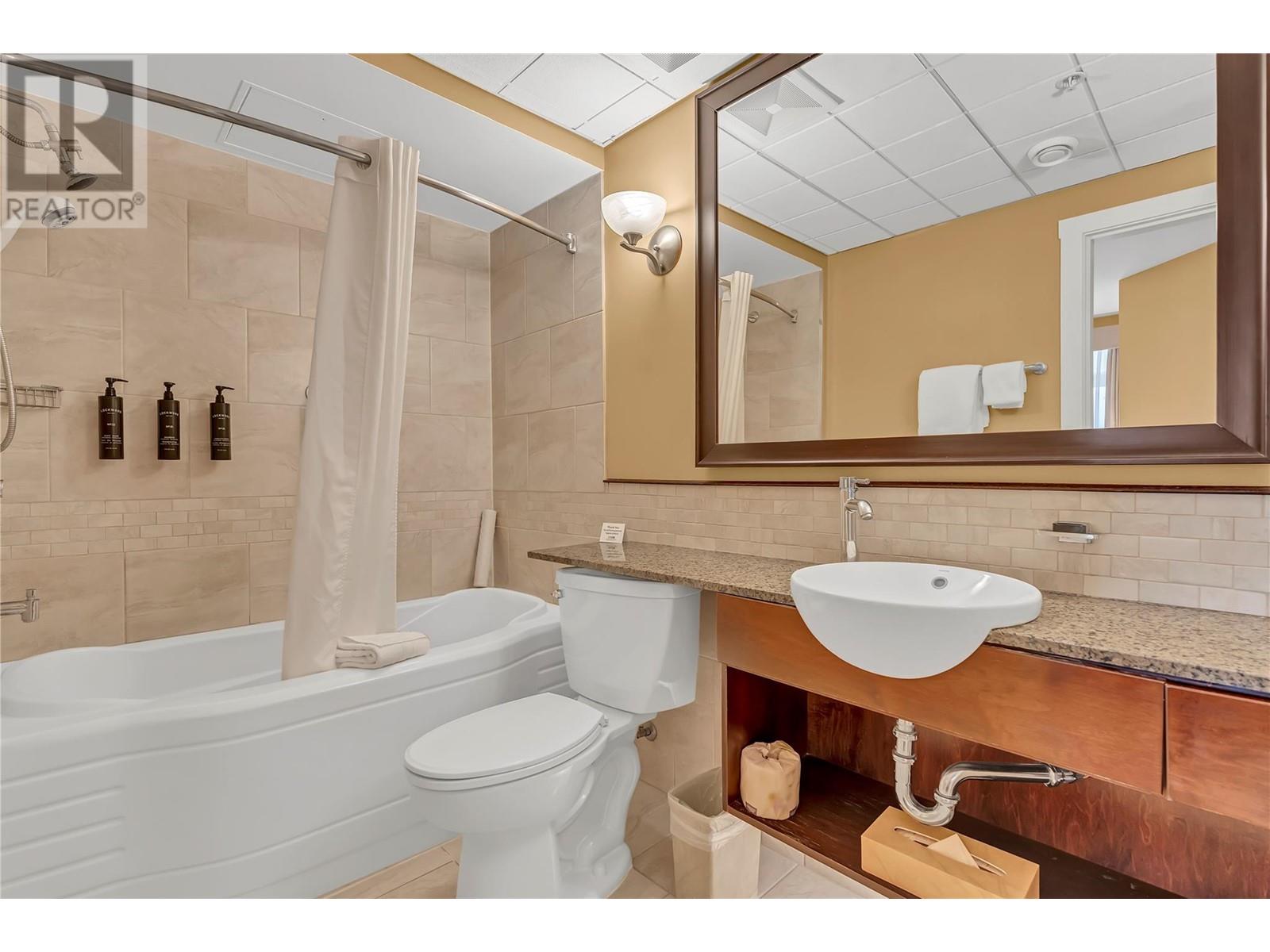 12811 Lakeshore Drive South Unit# 631, Summerland