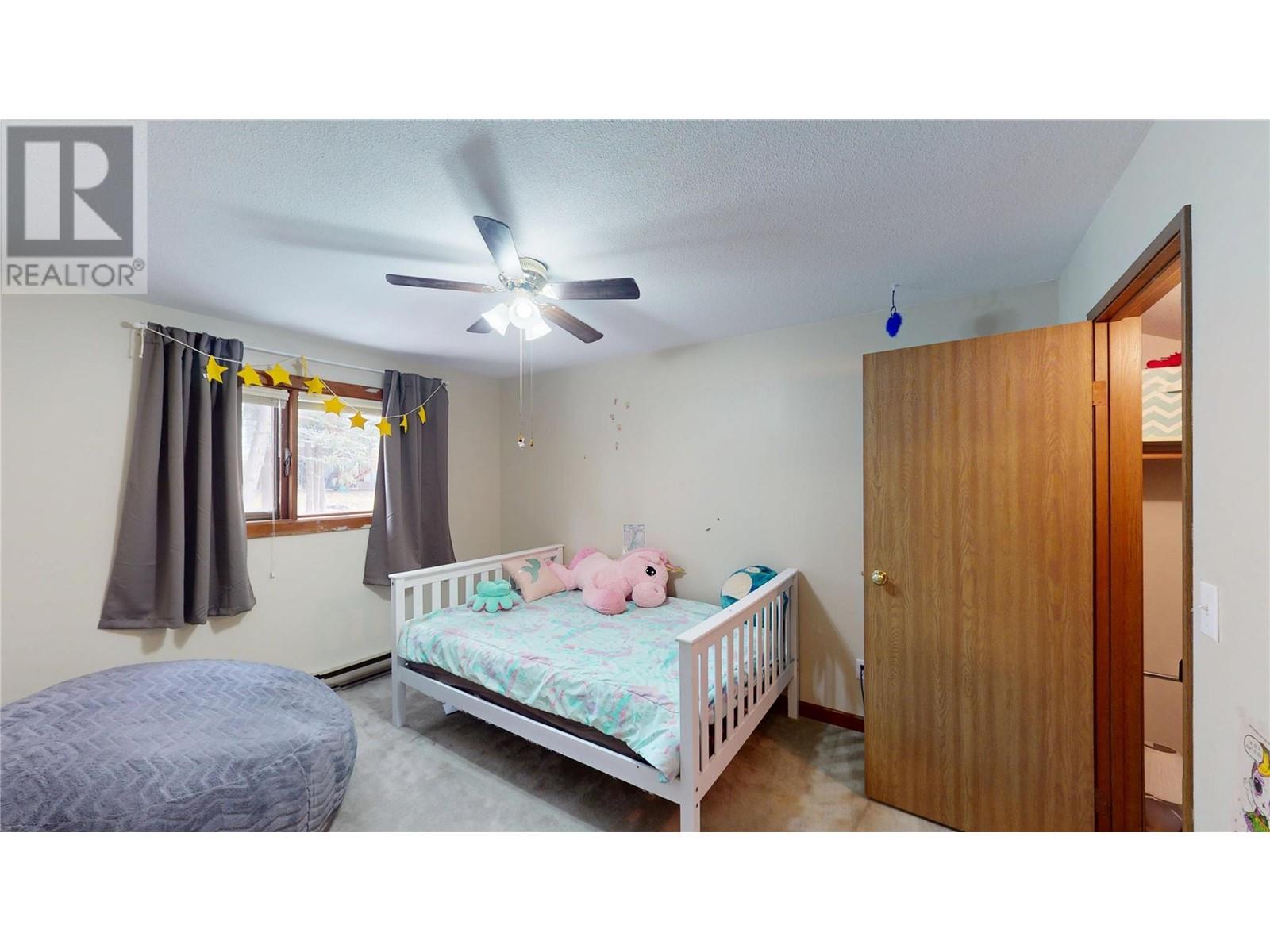 1616 MT PROCTOR Place N, Cranbrook