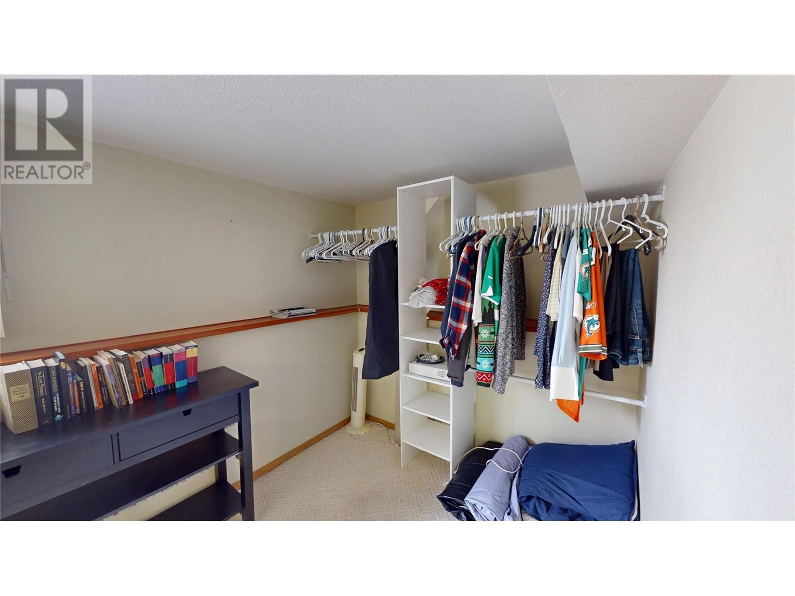 1616 MT PROCTOR Place N, Cranbrook