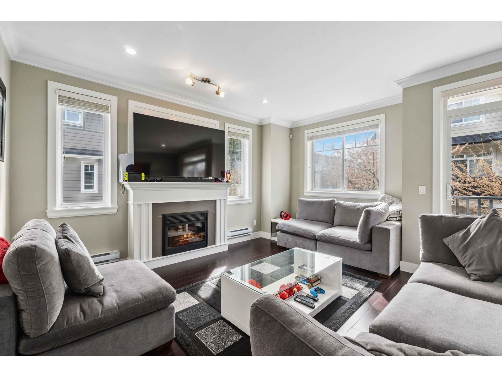 38 6383 140 STREET, Surrey