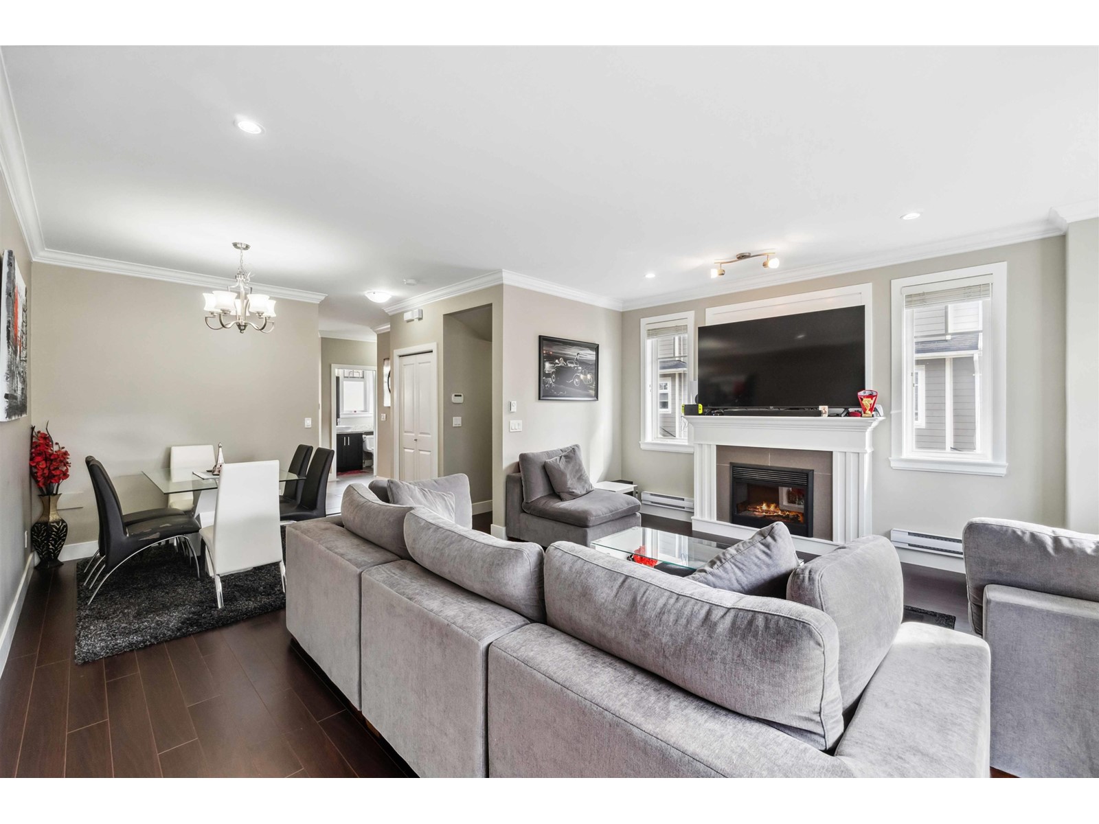 38 6383 140 STREET, Surrey