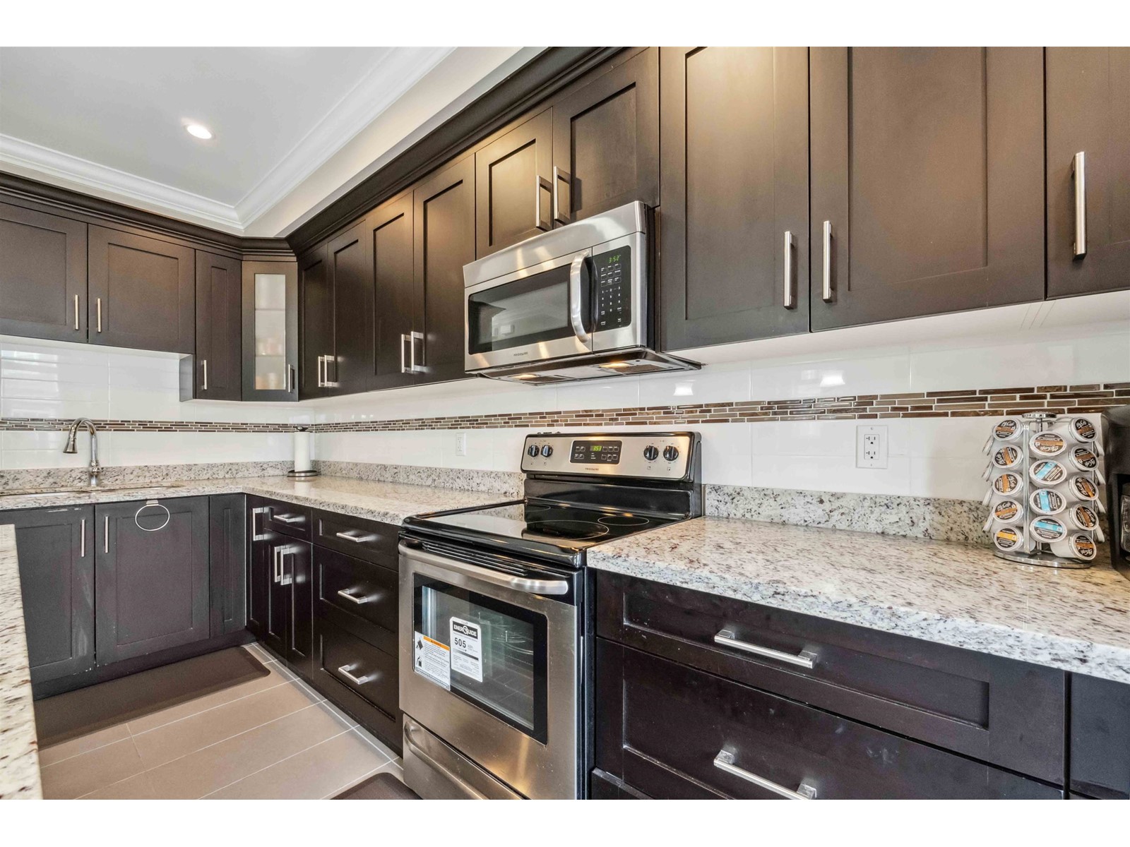 38 6383 140 STREET, Surrey