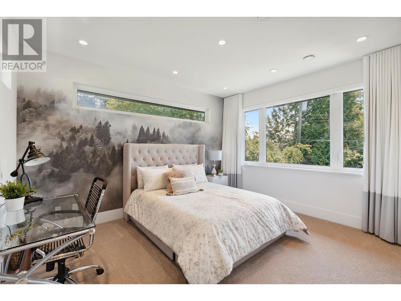 983 TUDOR AVENUE, North Vancouver