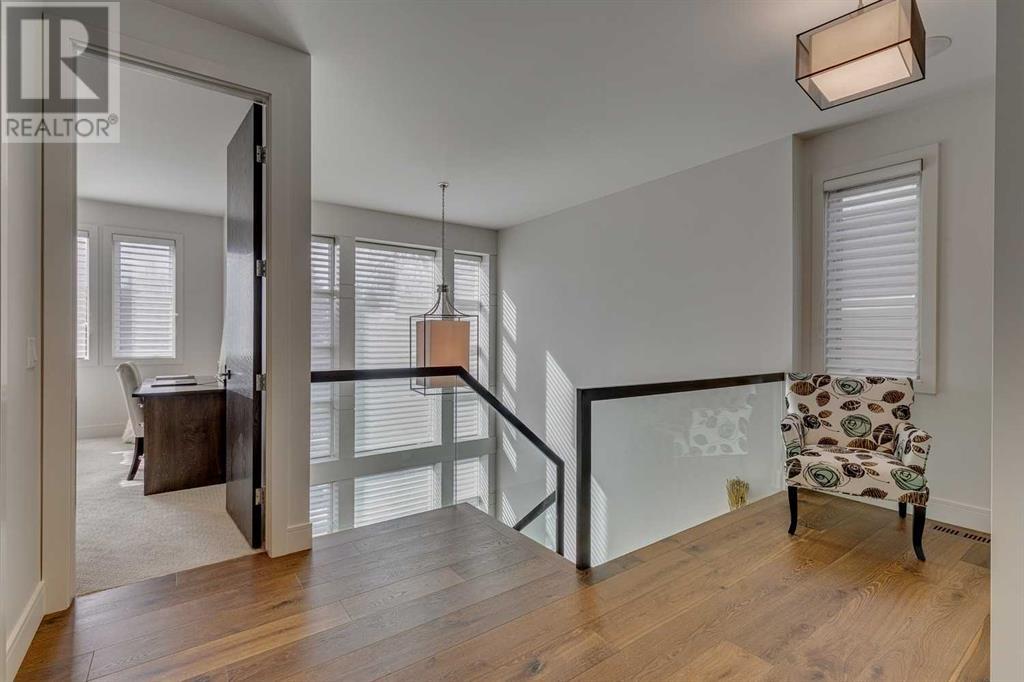 Single Family House for Sale in   Avenue SW Altadore Calgary 