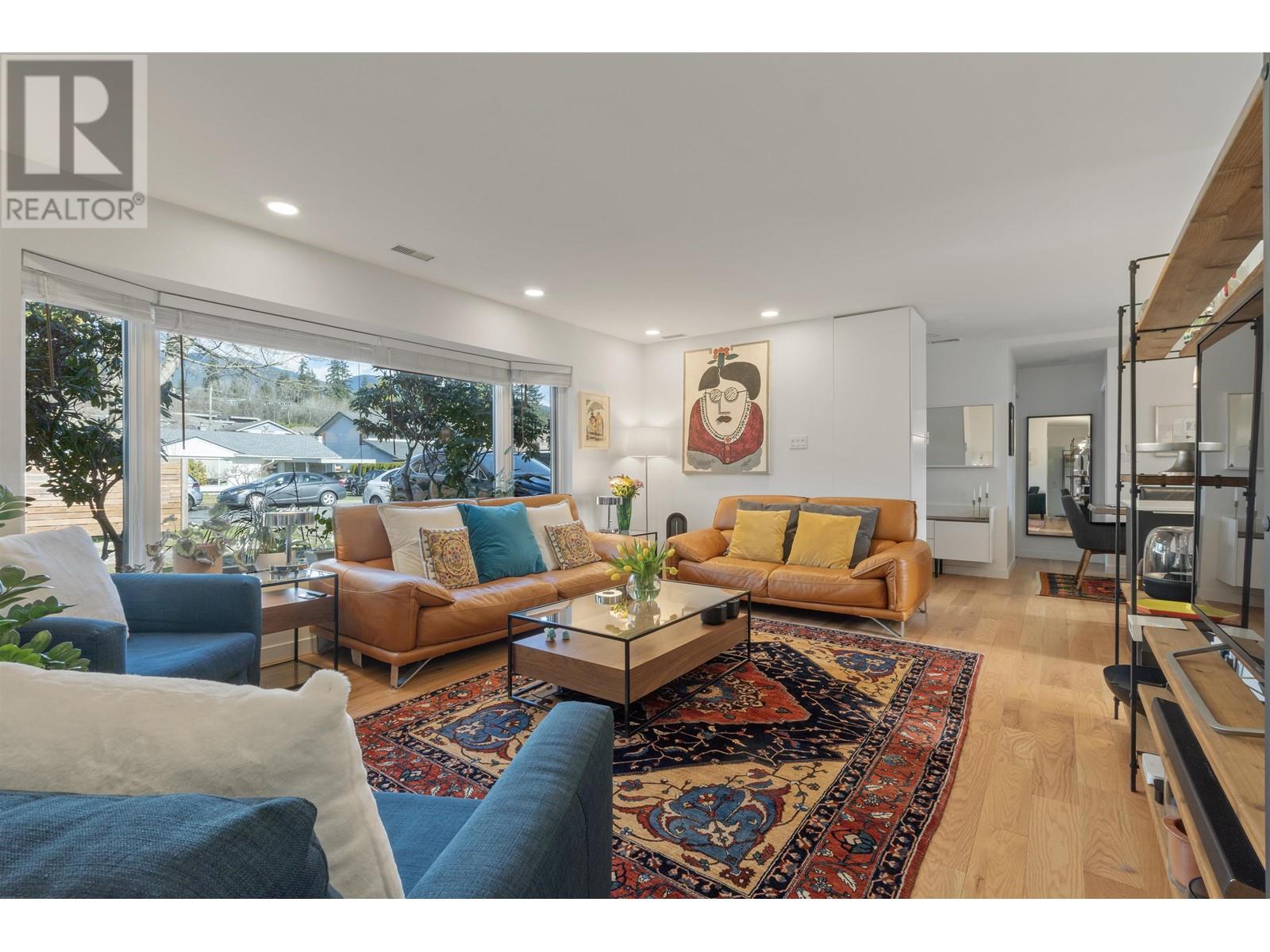 1287 W 15TH STREET, North Vancouver