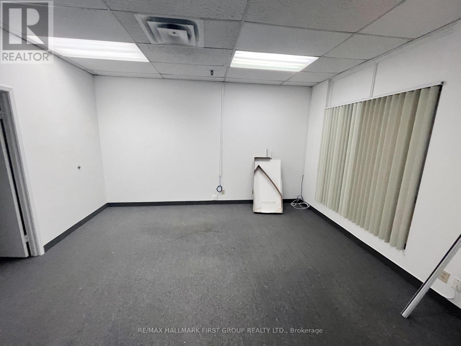 Photo 6 of Om 2 2 A 1400 Bayly Street, Pickering ON