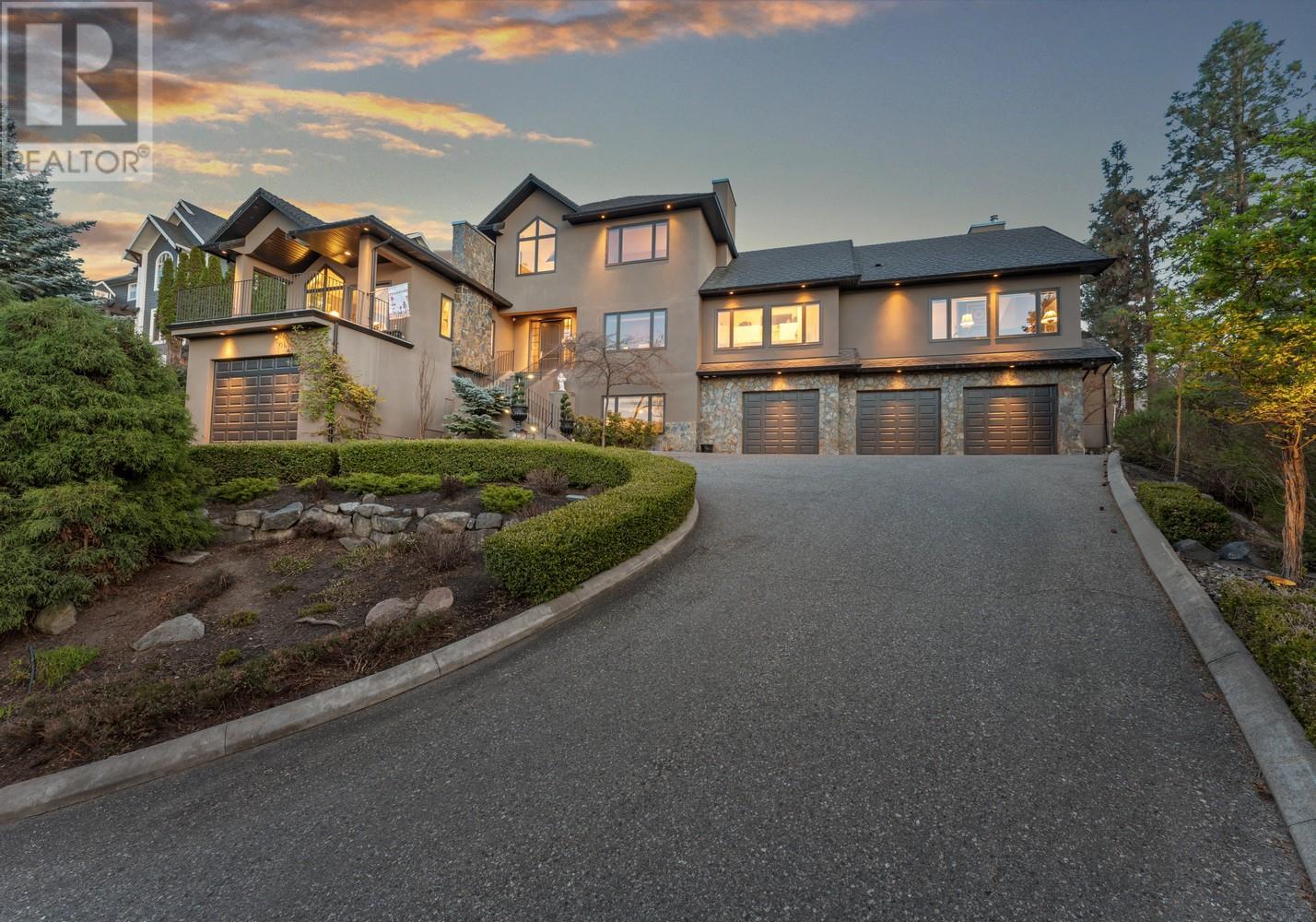 359 Uplands Drive, Kelowna