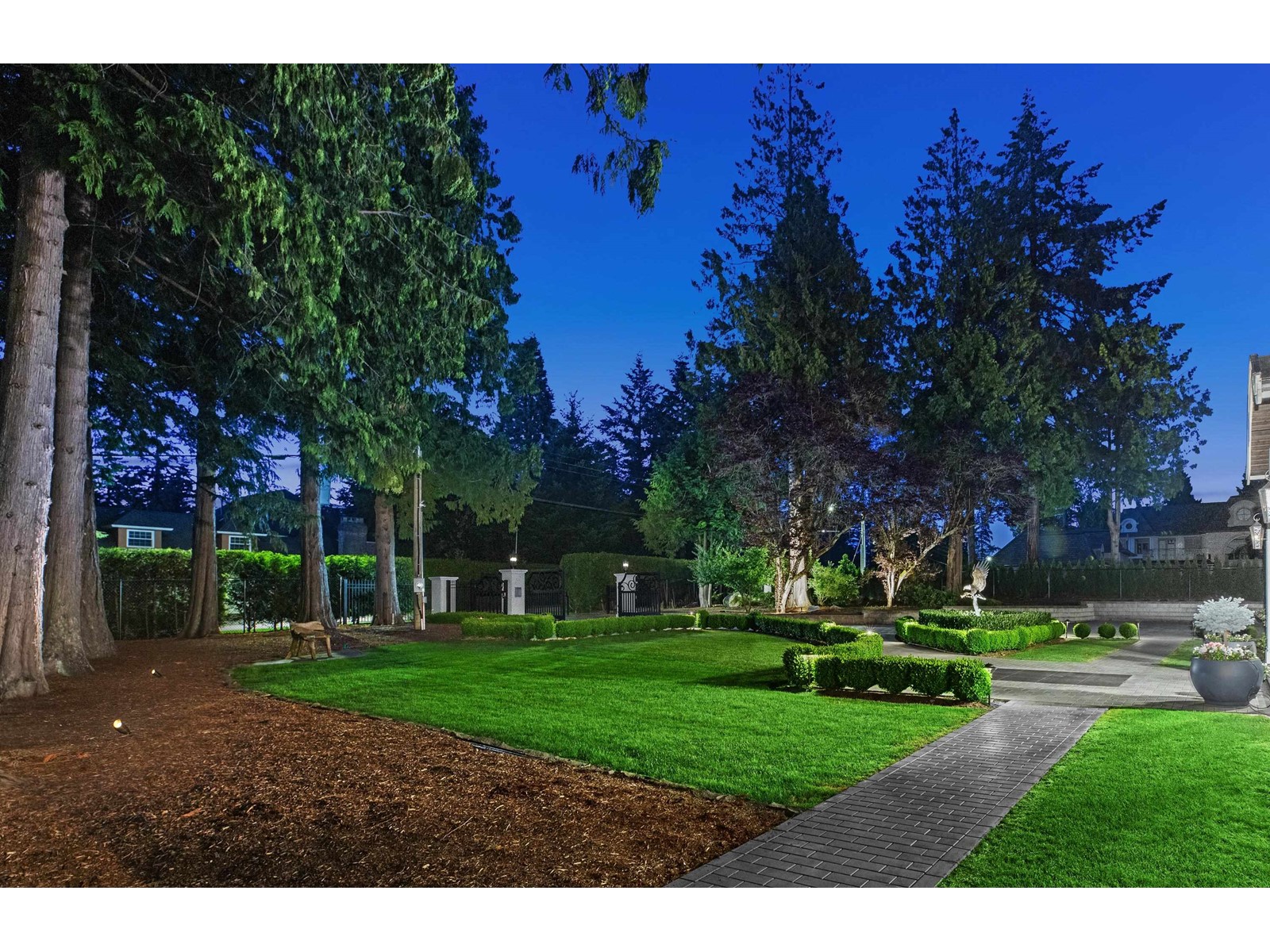 13832 32 AVENUE, Surrey