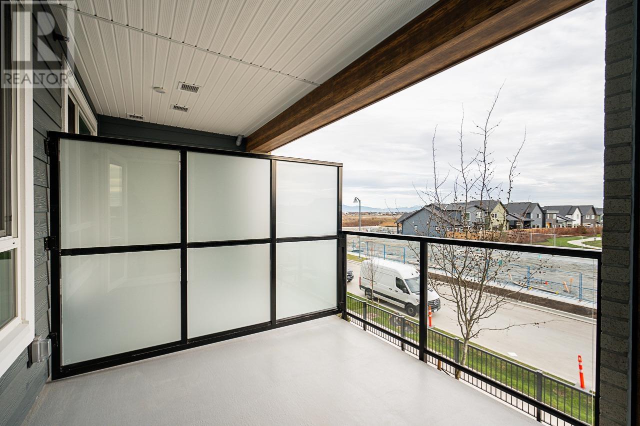 Photo 3 of 213 2499 Rabbit Drive, Tsawwassen BC
