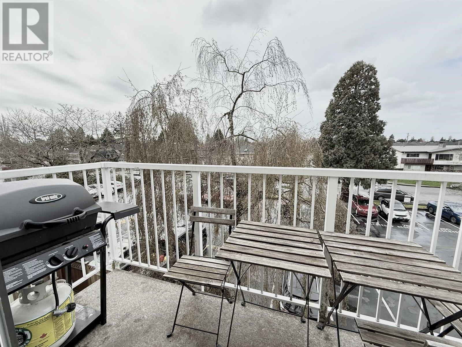#304-7280 LINDSAY Road, Richmond
