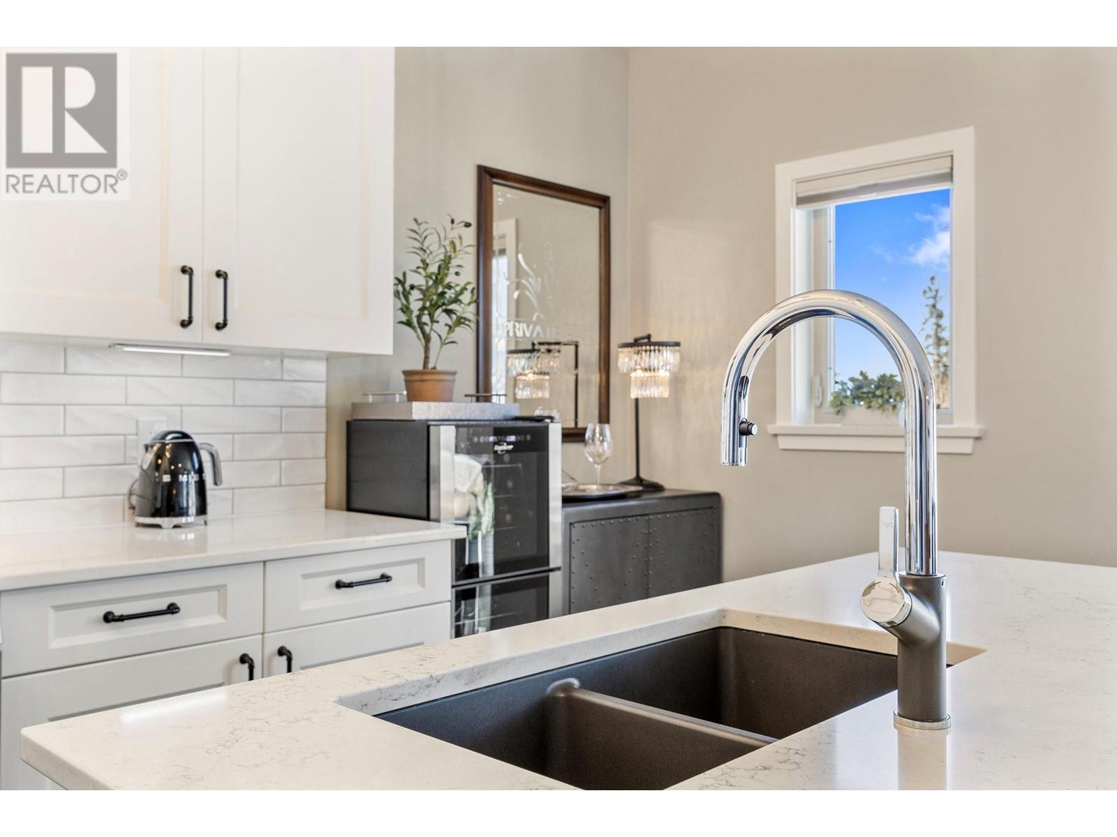 2303 4042 Pritchard Drive Northeast, West Kelowna