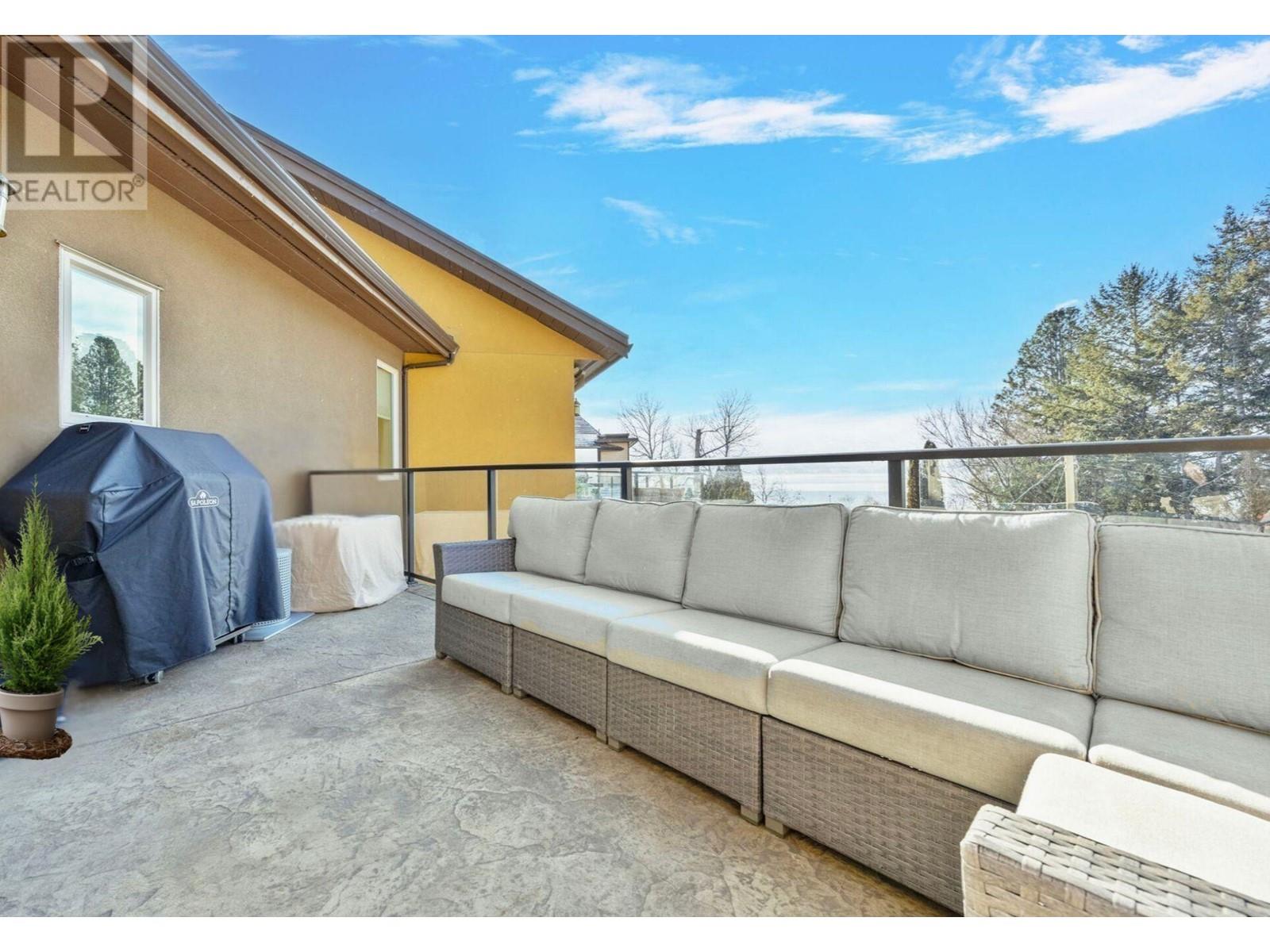 2303 4042 Pritchard Drive Northeast, West Kelowna