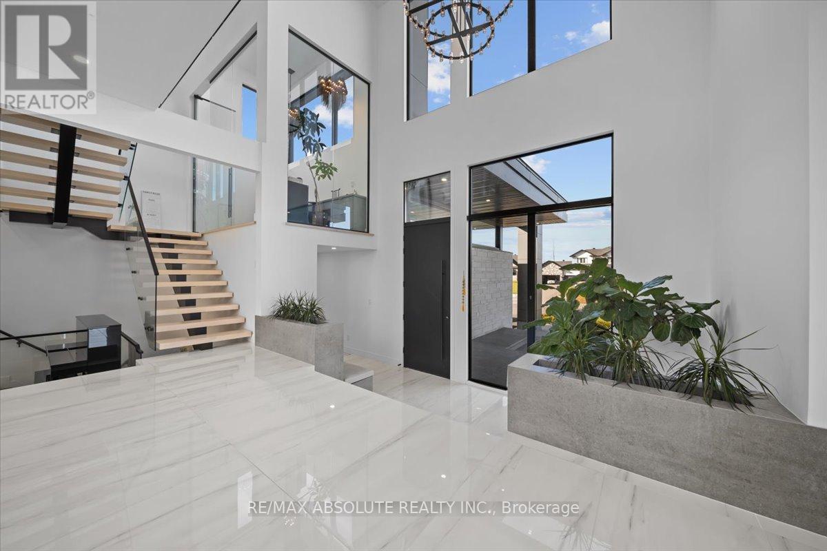 Photo 10 of 553 Shoreway Drive, Ottawa ON