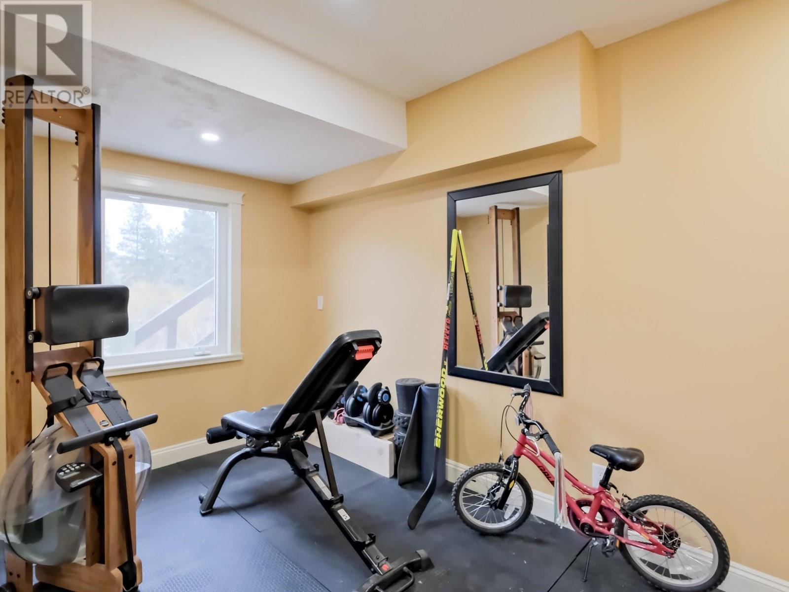  5617 SIMPSON Road, Summerland