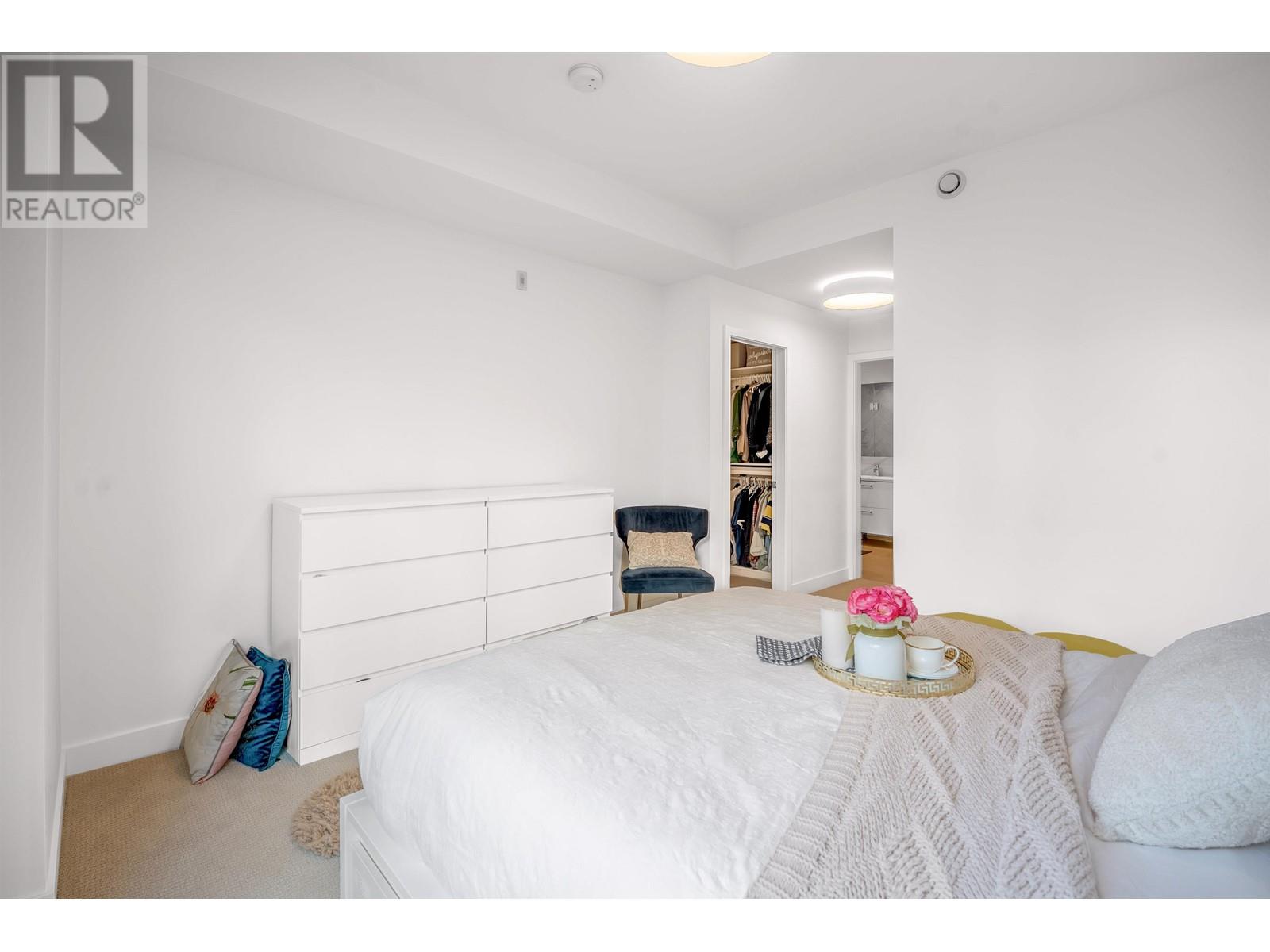 136 2035 GLENAIRE DRIVE, North Vancouver