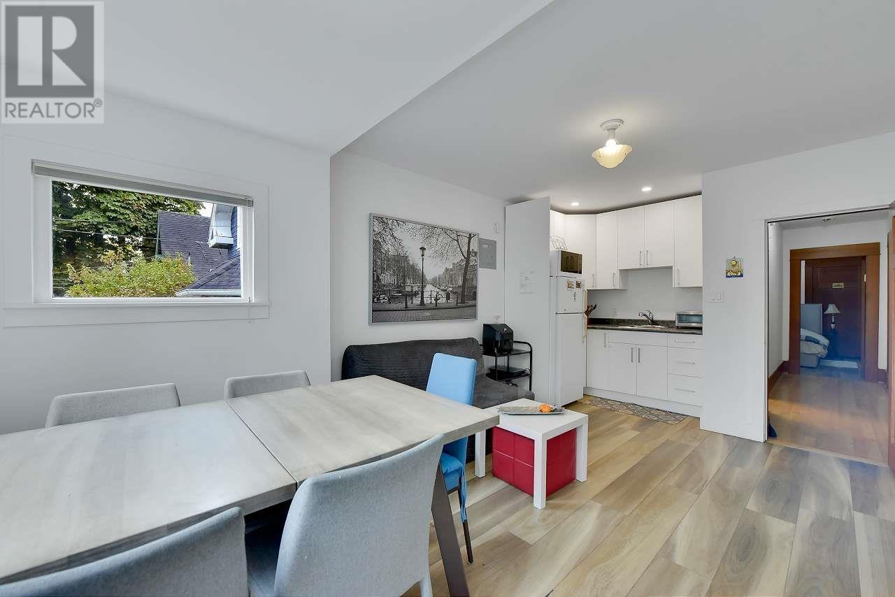 Photo 7 of 638 W 17th Avenue, Vancouver BC