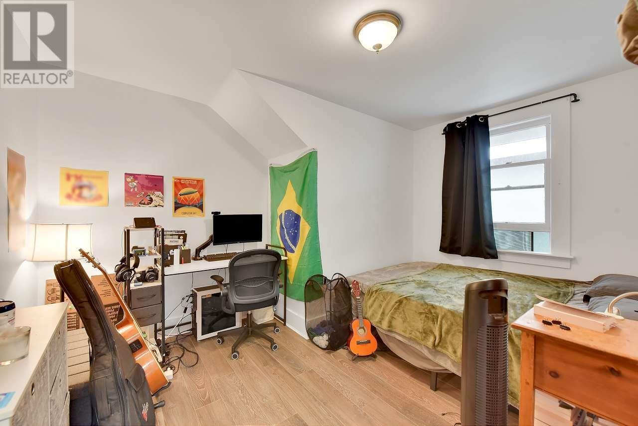 Photo 22 of 638 W 17th Avenue, Vancouver BC