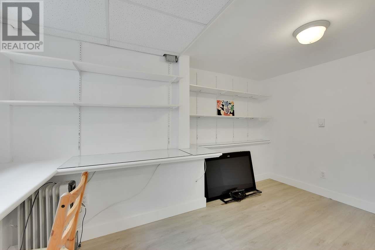 Photo 1 of 638 W 17th Avenue, Vancouver BC