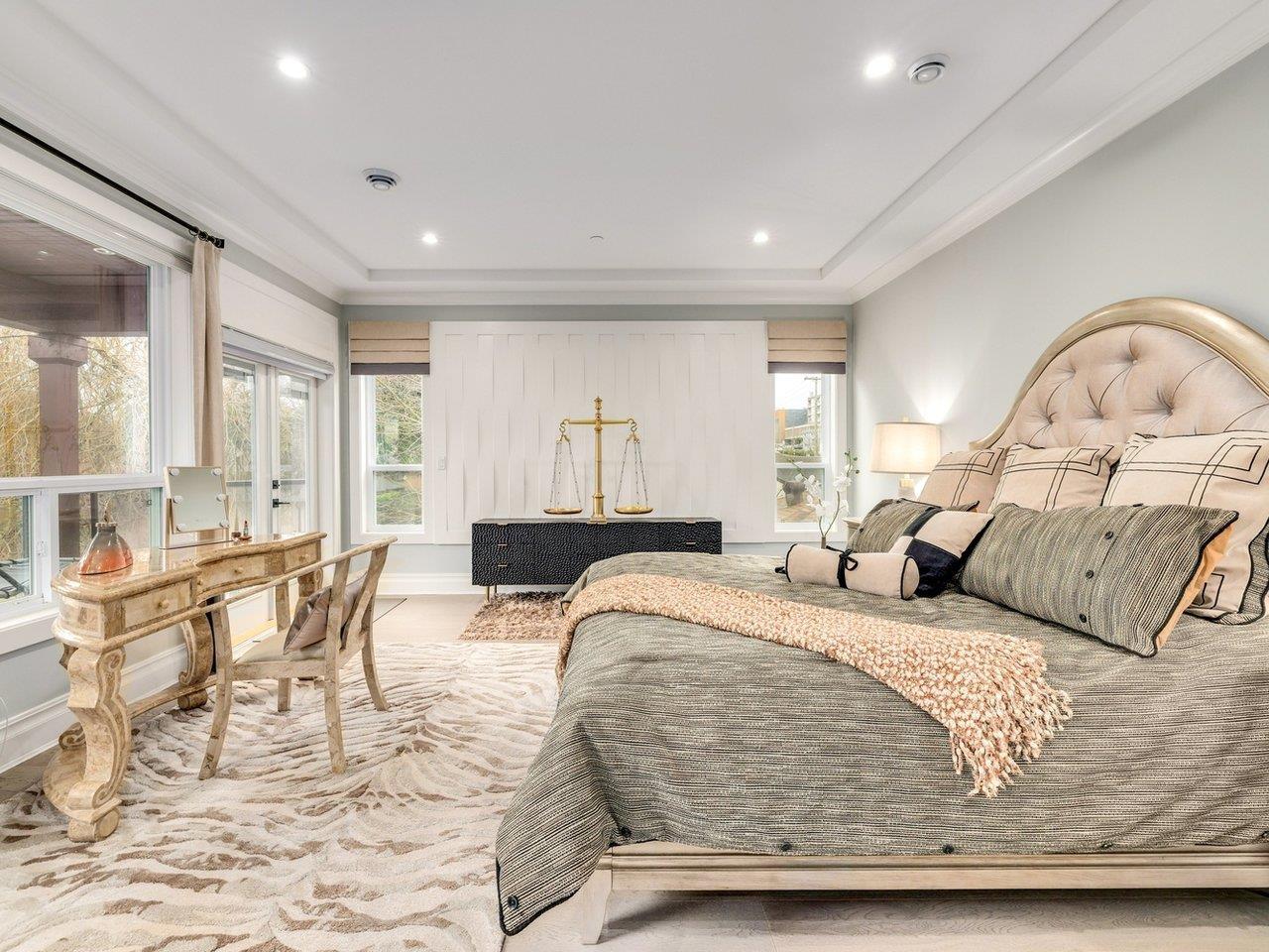 1495 MAPLE STREET, White Rock real estate listing R2984203