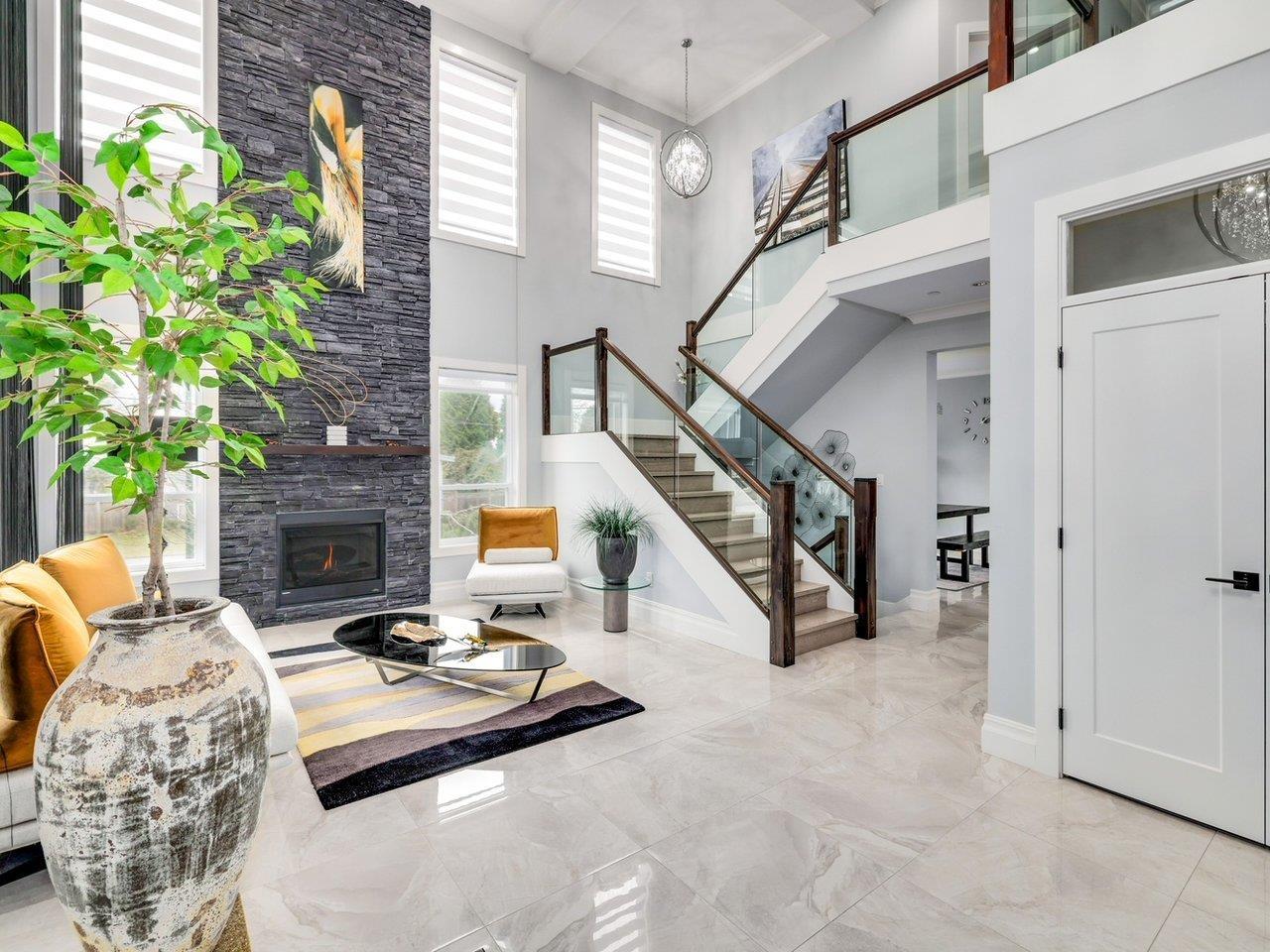 1495 MAPLE STREET, White Rock real estate listing R2984203