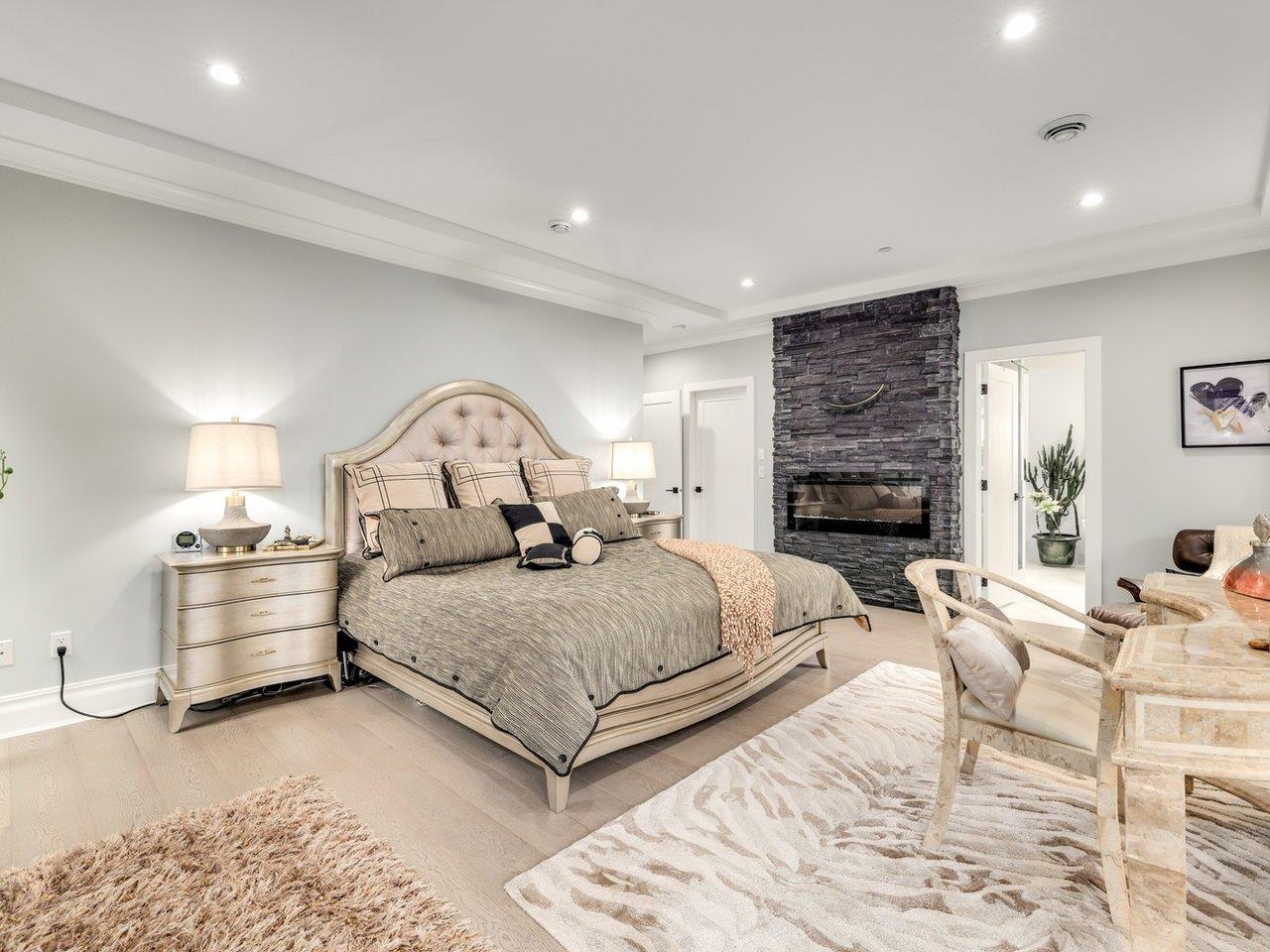 1495 MAPLE STREET, White Rock real estate listing R2984203