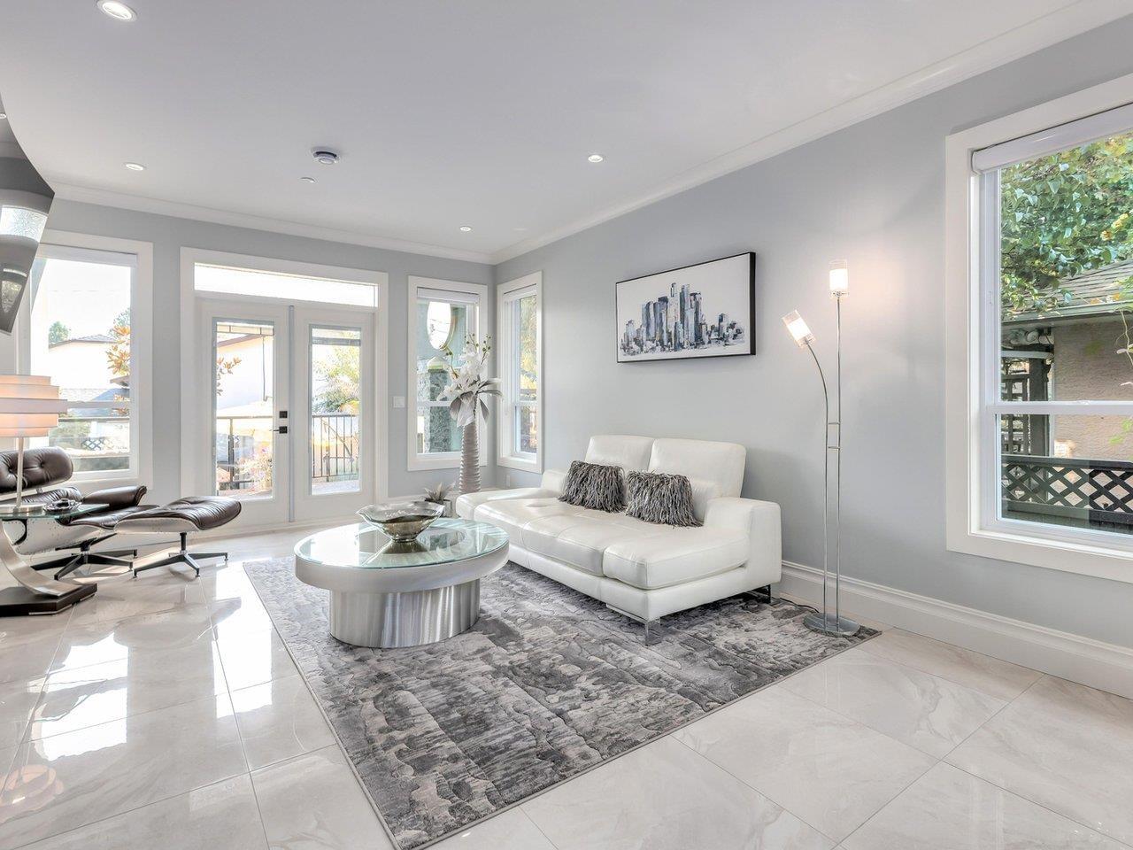1495 MAPLE STREET, White Rock real estate listing R2984203