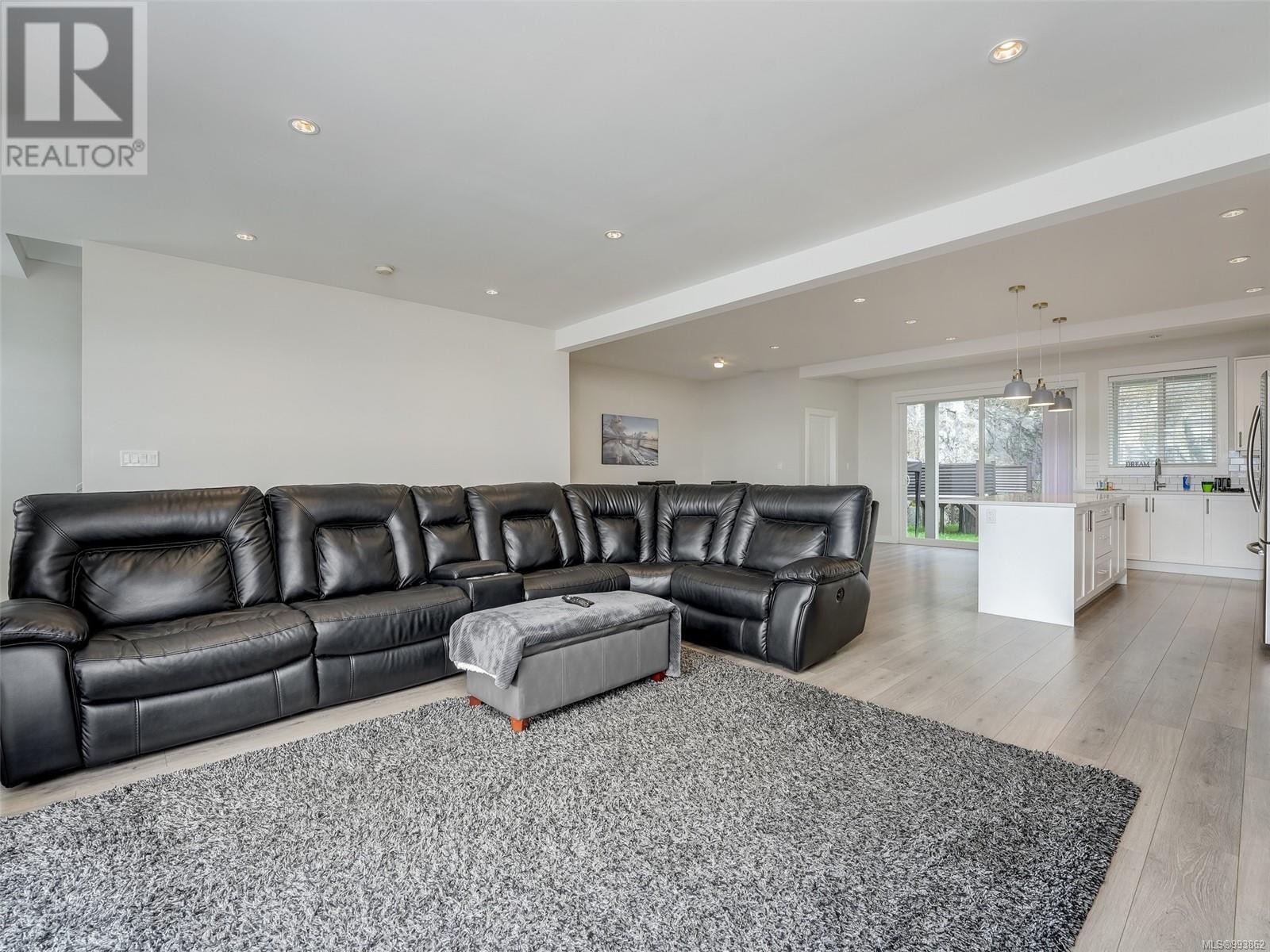 7024 Brailsford Pl, Sooke