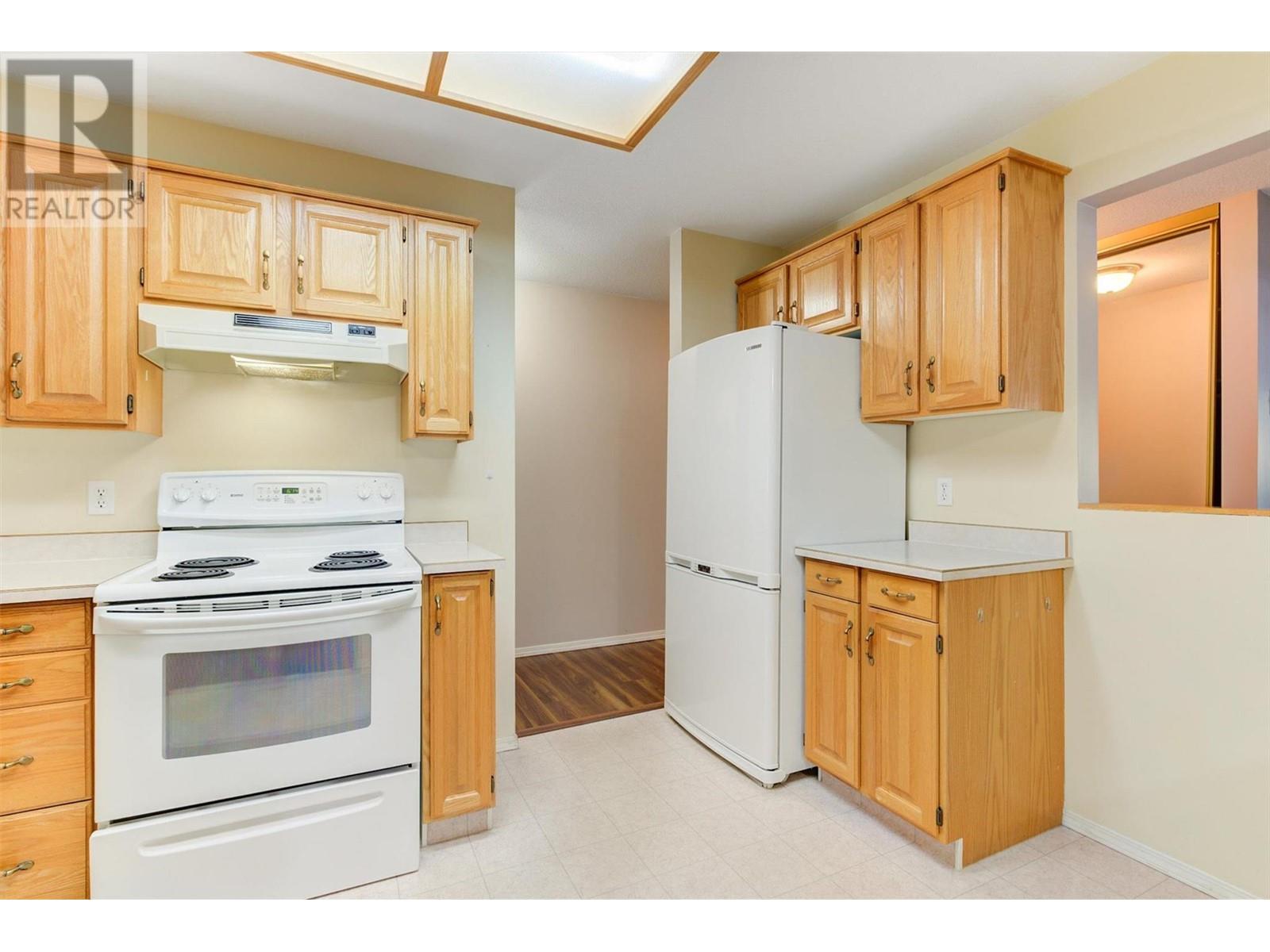 203 200 Hollywood Road, Kelowna