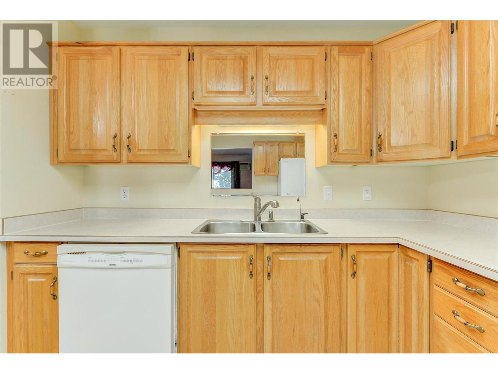 203 200 Hollywood Road, Kelowna