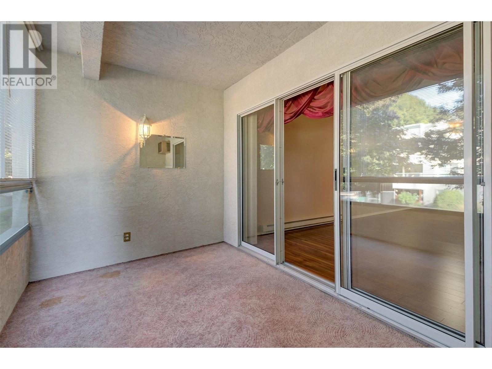 203 200 Hollywood Road, Kelowna
