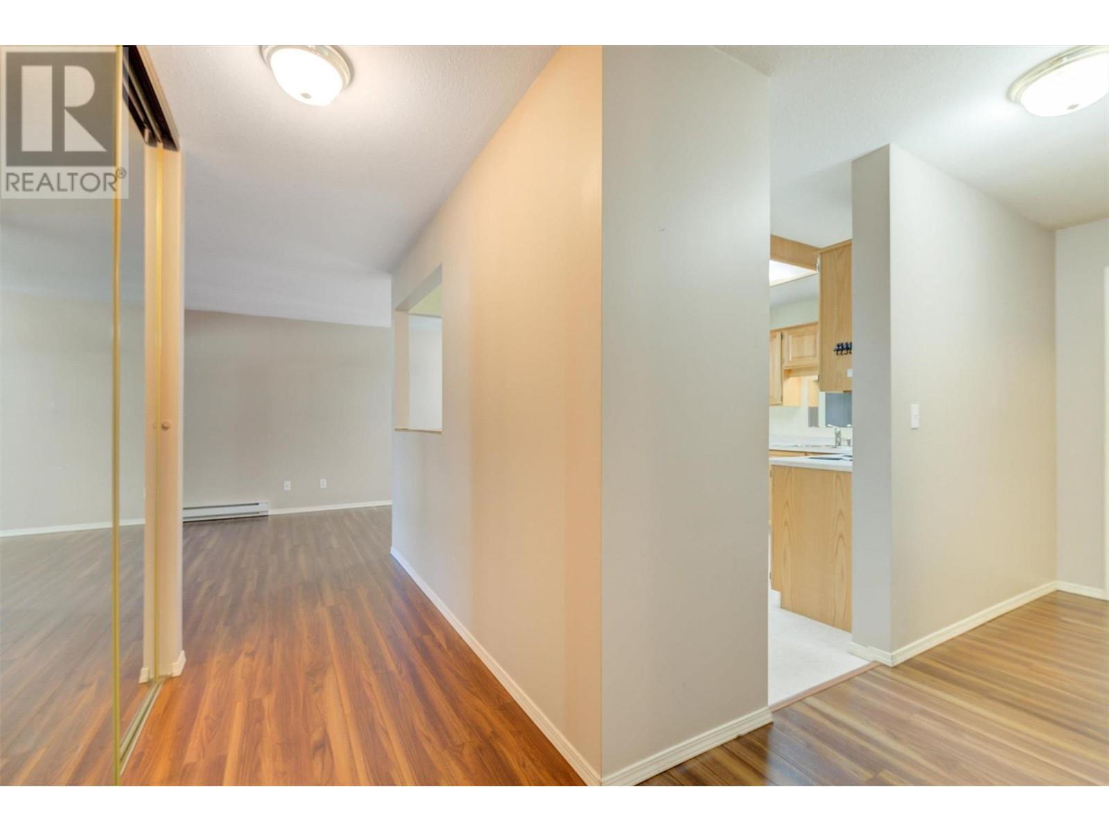 203 200 Hollywood Road, Kelowna