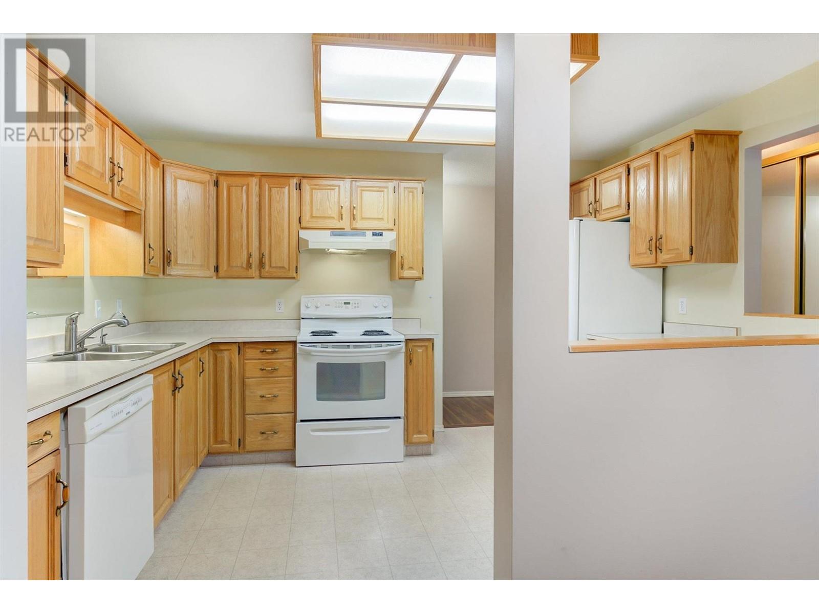 203 200 Hollywood Road, Kelowna