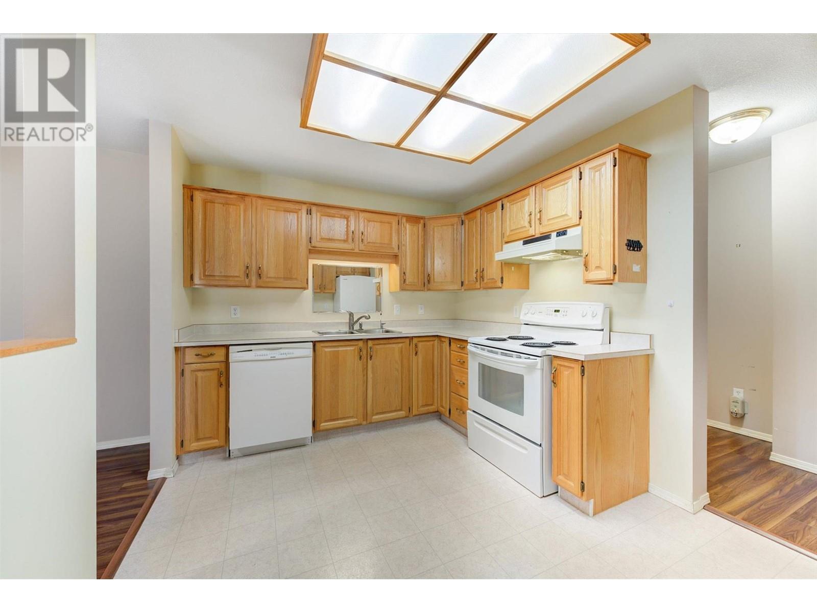 203 200 Hollywood Road, Kelowna