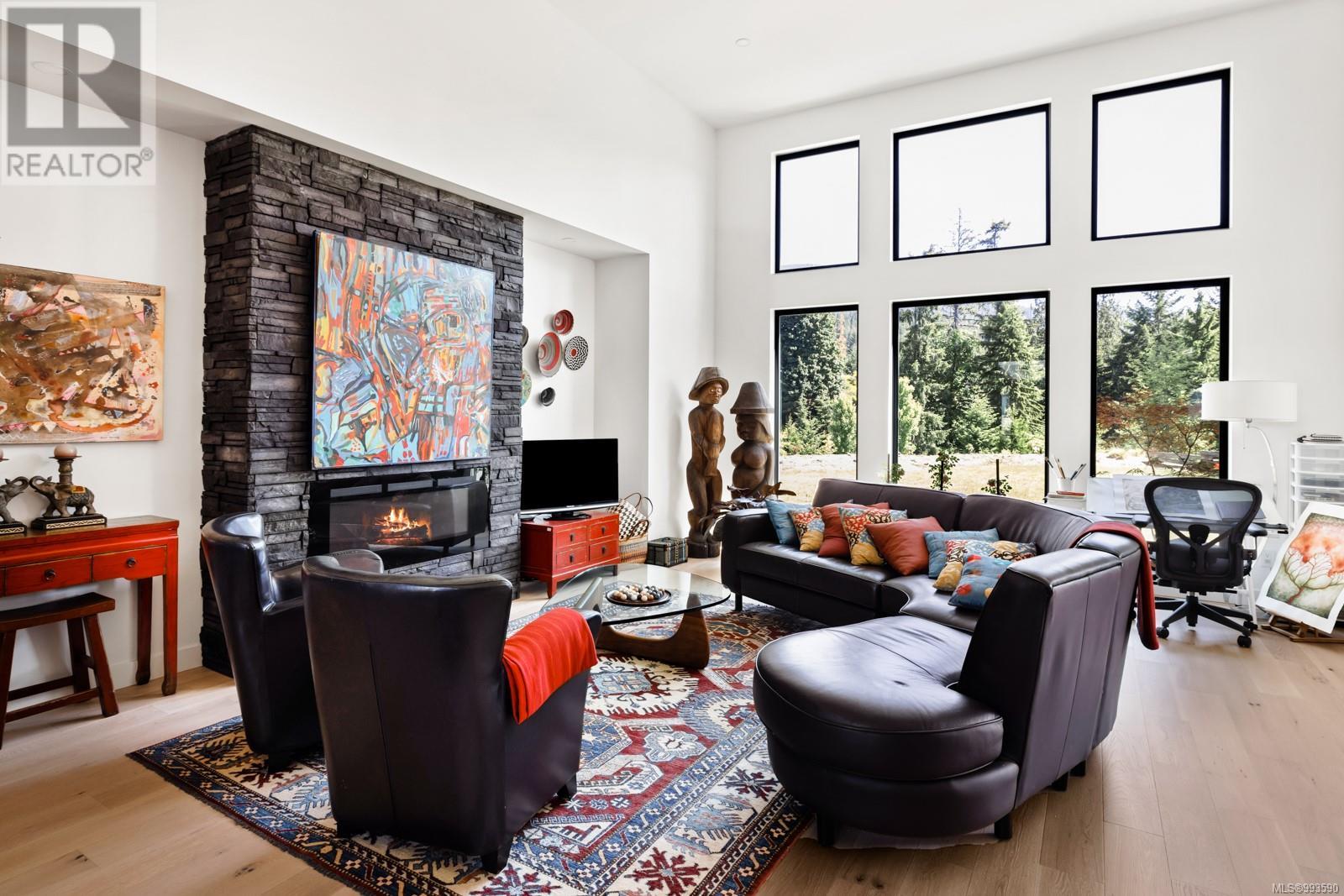 7260 Lakefront Dr, Lake Cowichan